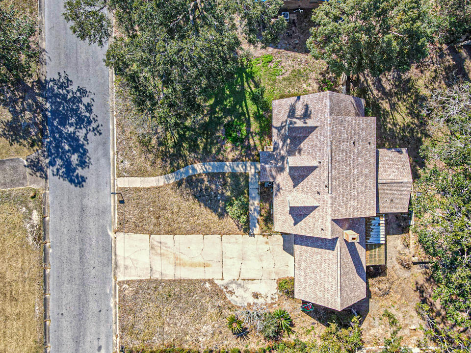 TWIN OAKS - Residential