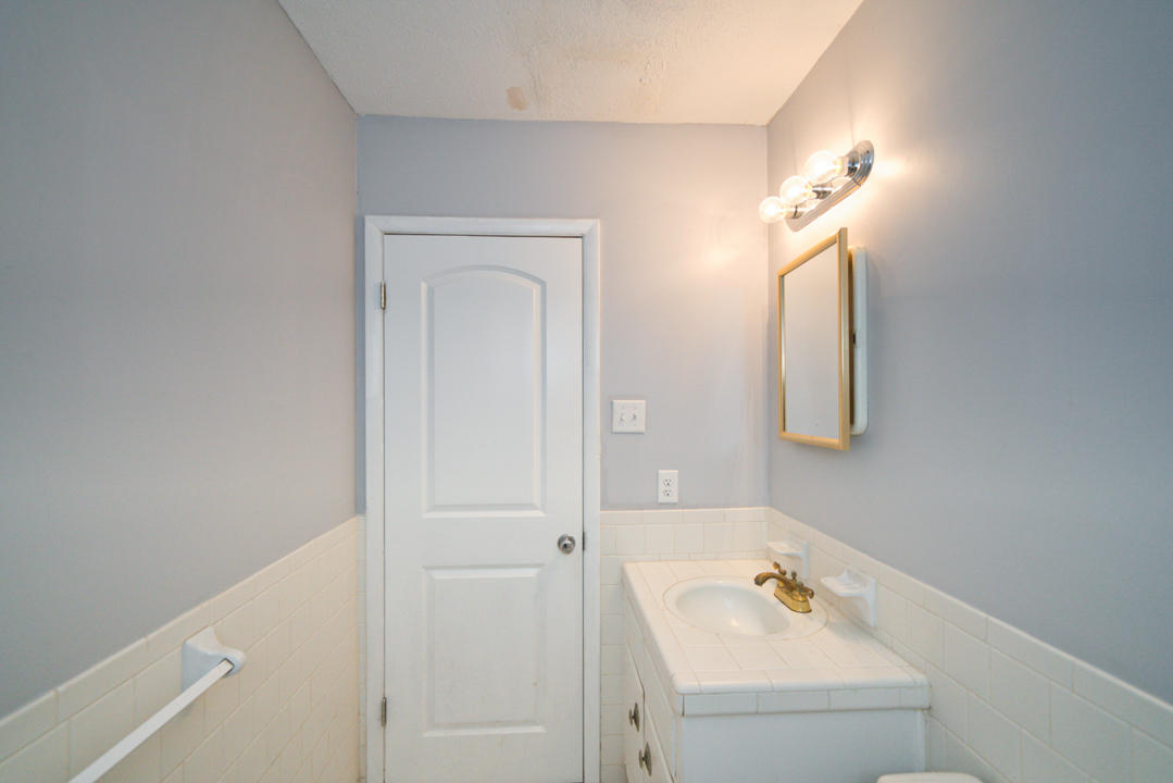 TWIN OAKS - Residential