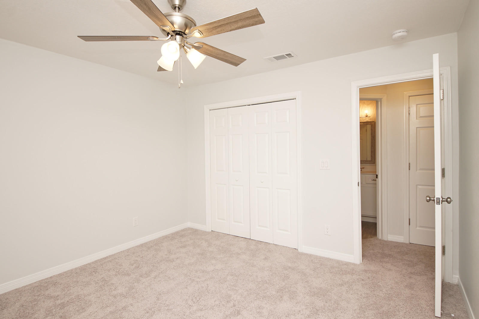 CAMBRIDGE VILLAGE T/H - Residential