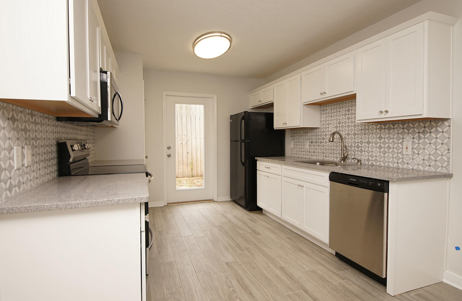 CAMBRIDGE VILLAGE T/H - Residential