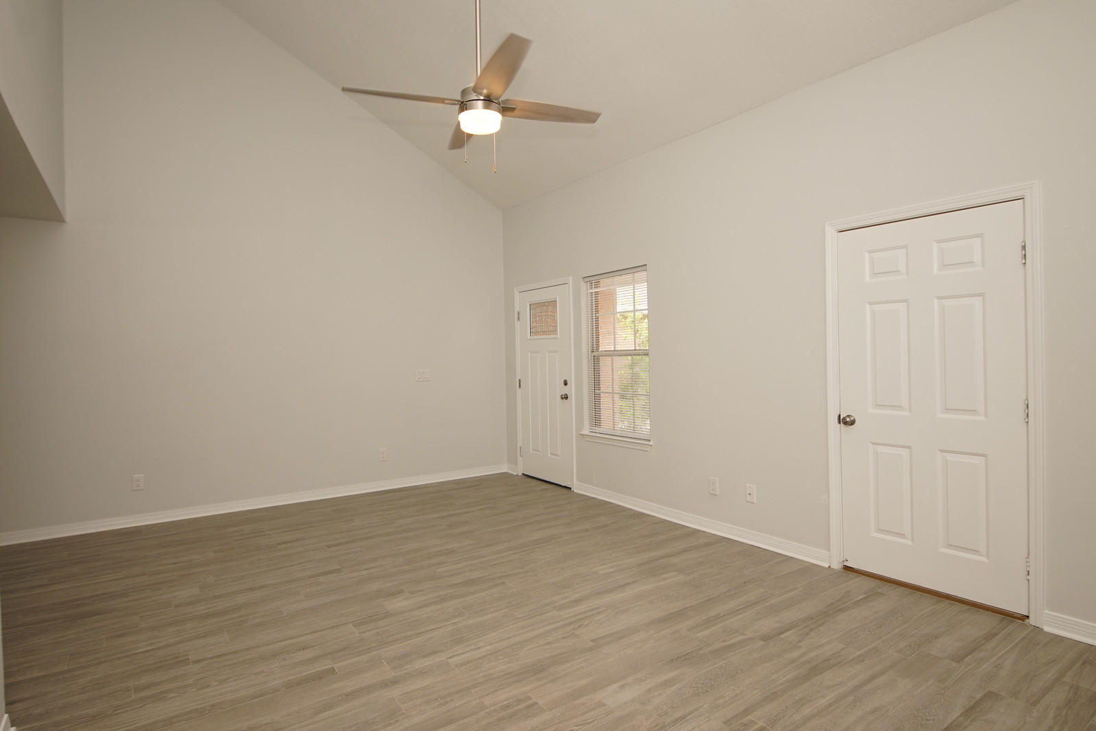 CAMBRIDGE VILLAGE T/H - Residential