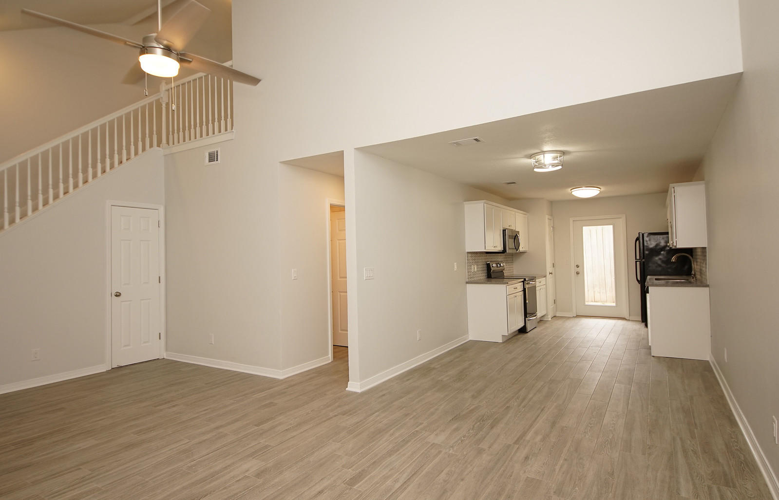 CAMBRIDGE VILLAGE T/H - Residential