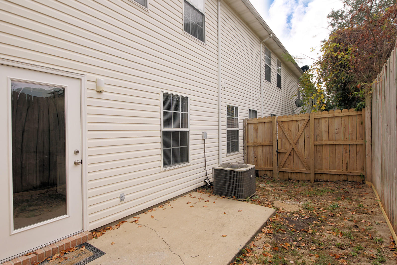 CAMBRIDGE VILLAGE T/H - Residential