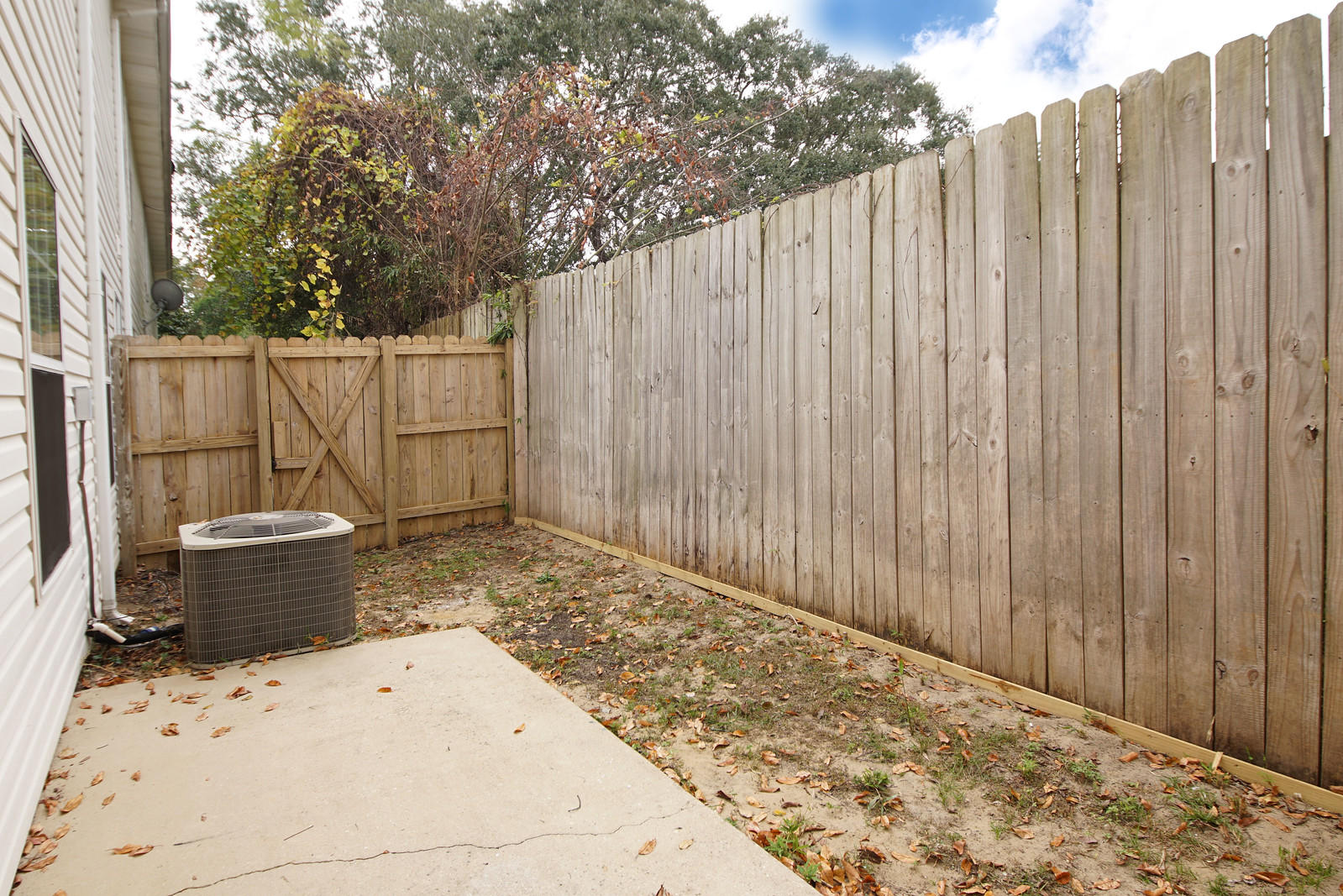 CAMBRIDGE VILLAGE T/H - Residential