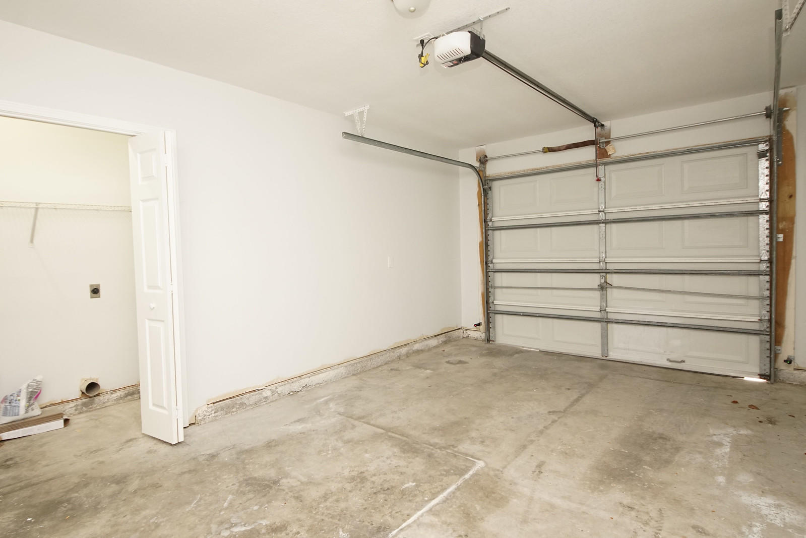 CAMBRIDGE VILLAGE T/H - Residential