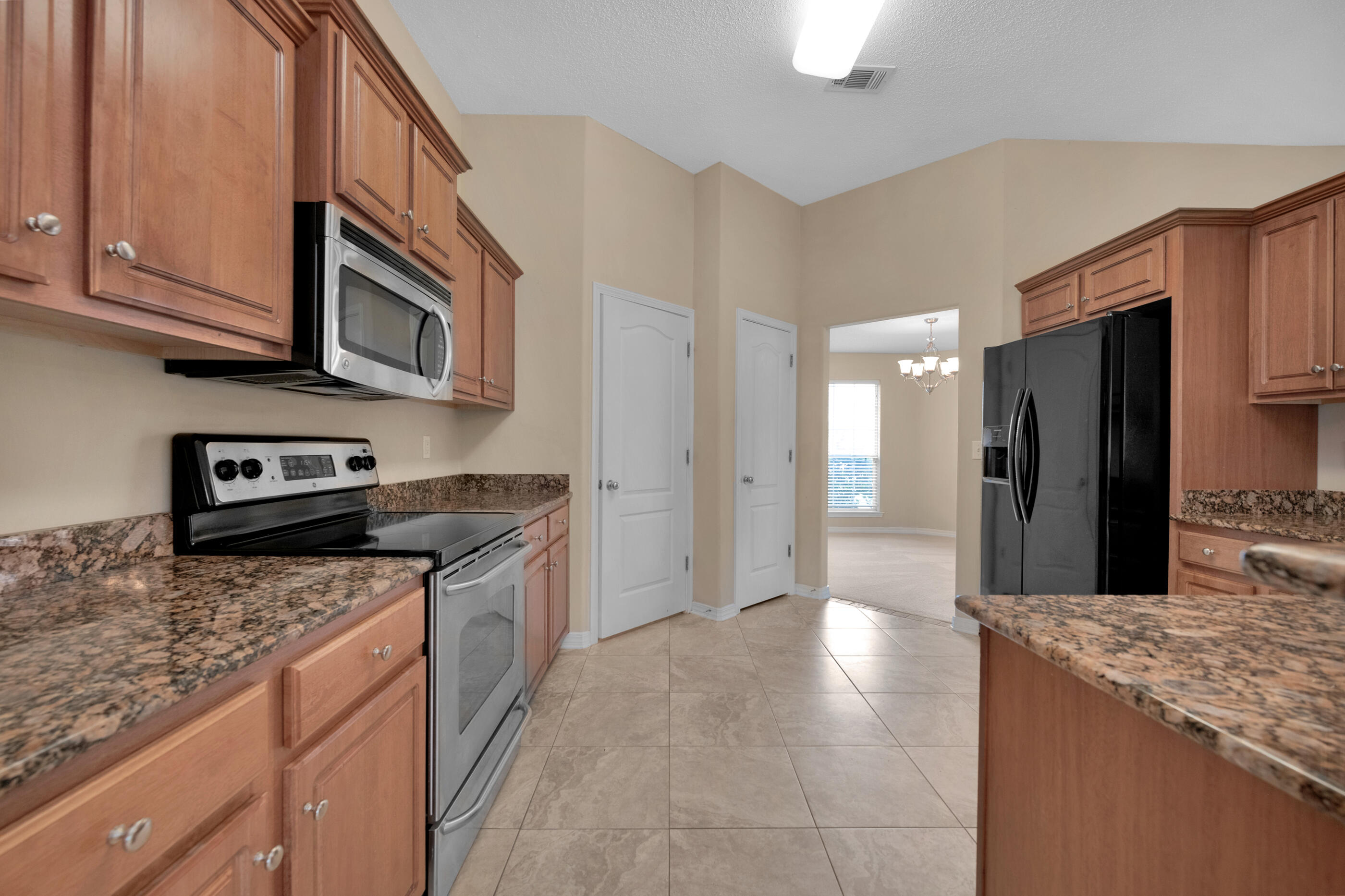 SKY RIDGE ESTATES 1ST ADD - Residential