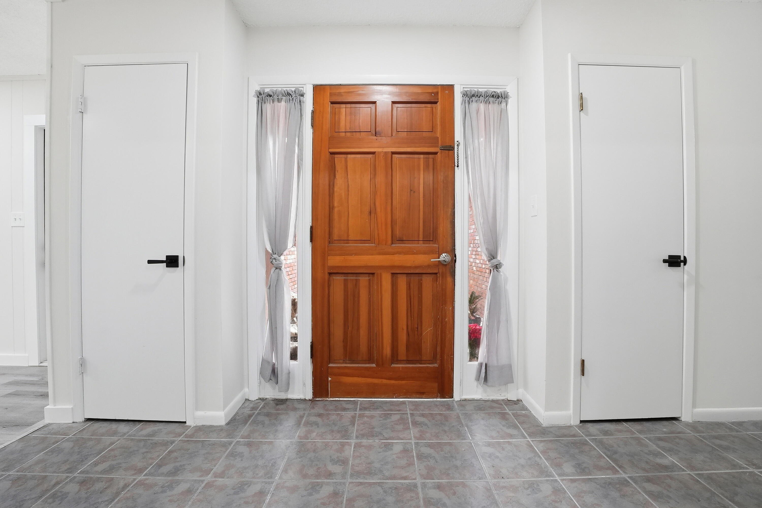 Casa Loma - Residential