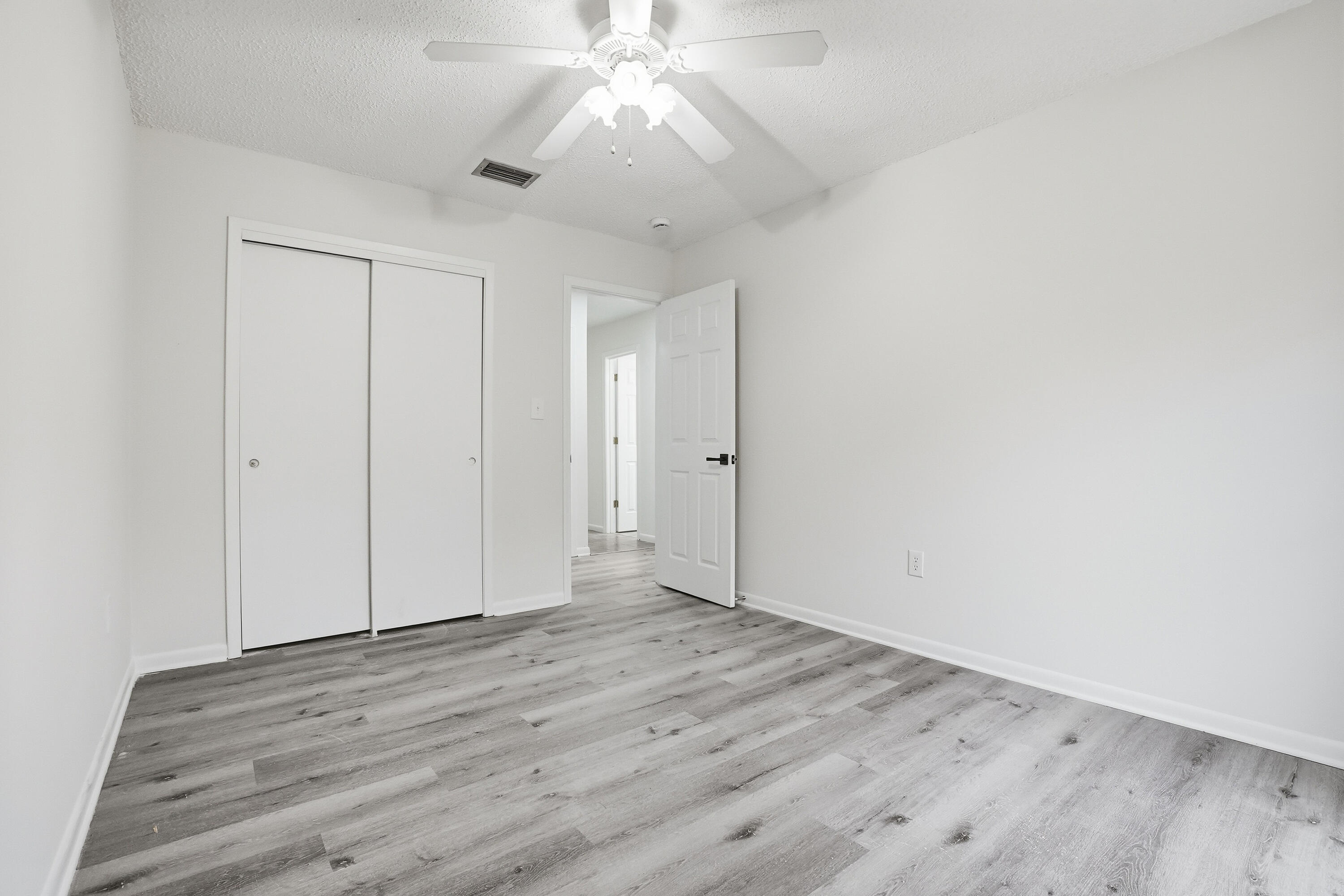 Casa Loma - Residential