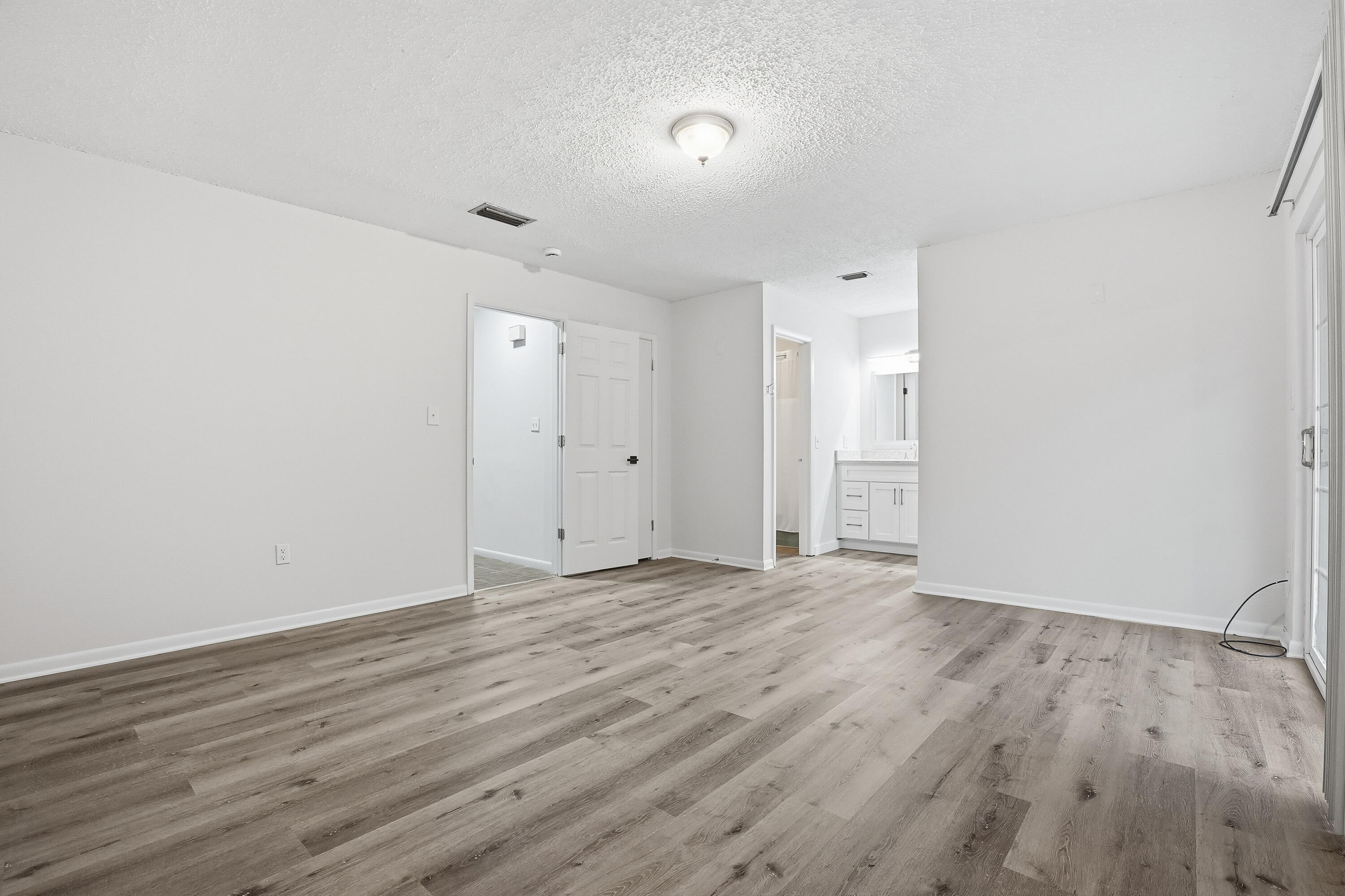 Casa Loma - Residential