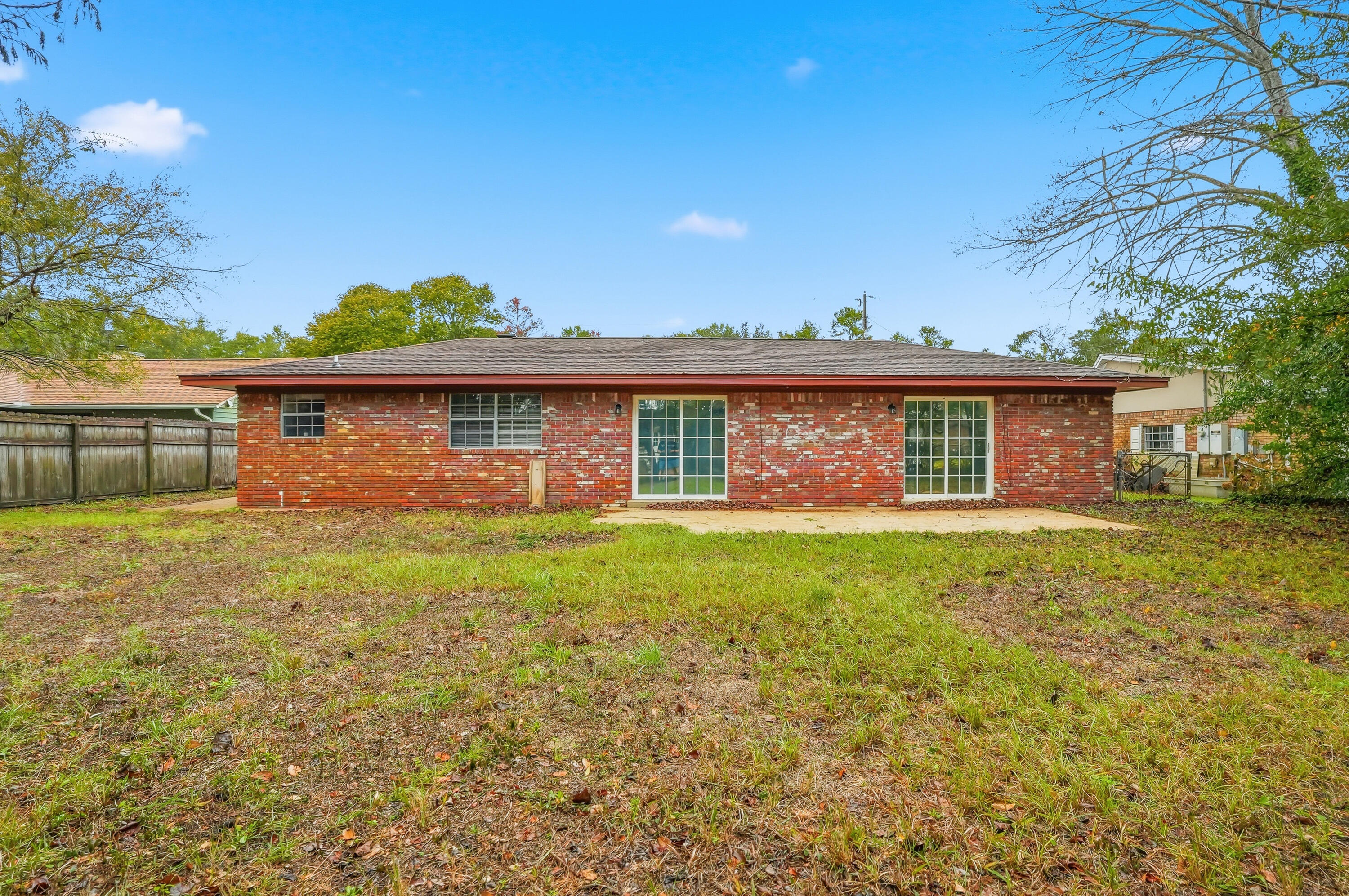 Casa Loma - Residential