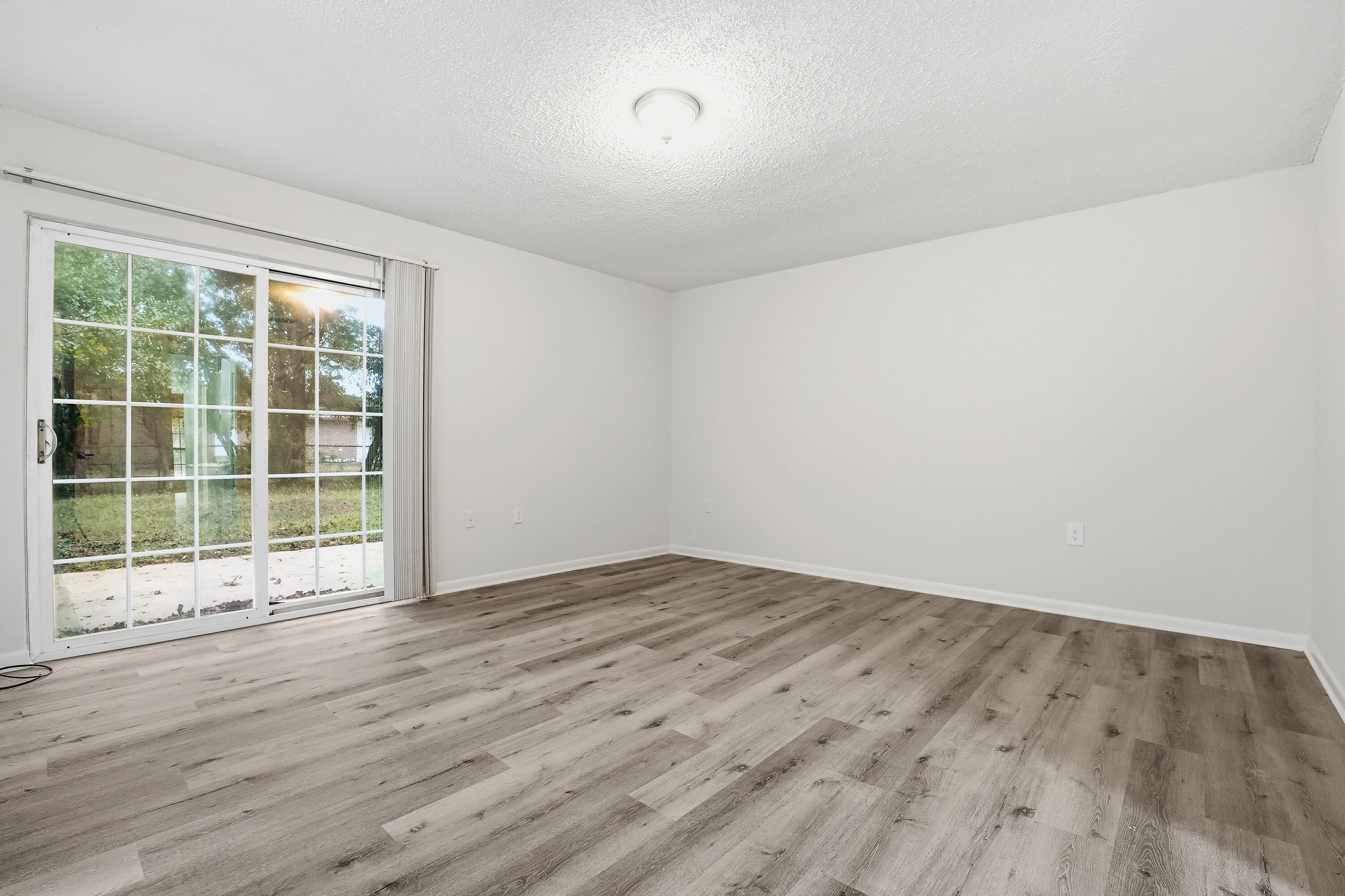 Casa Loma - Residential