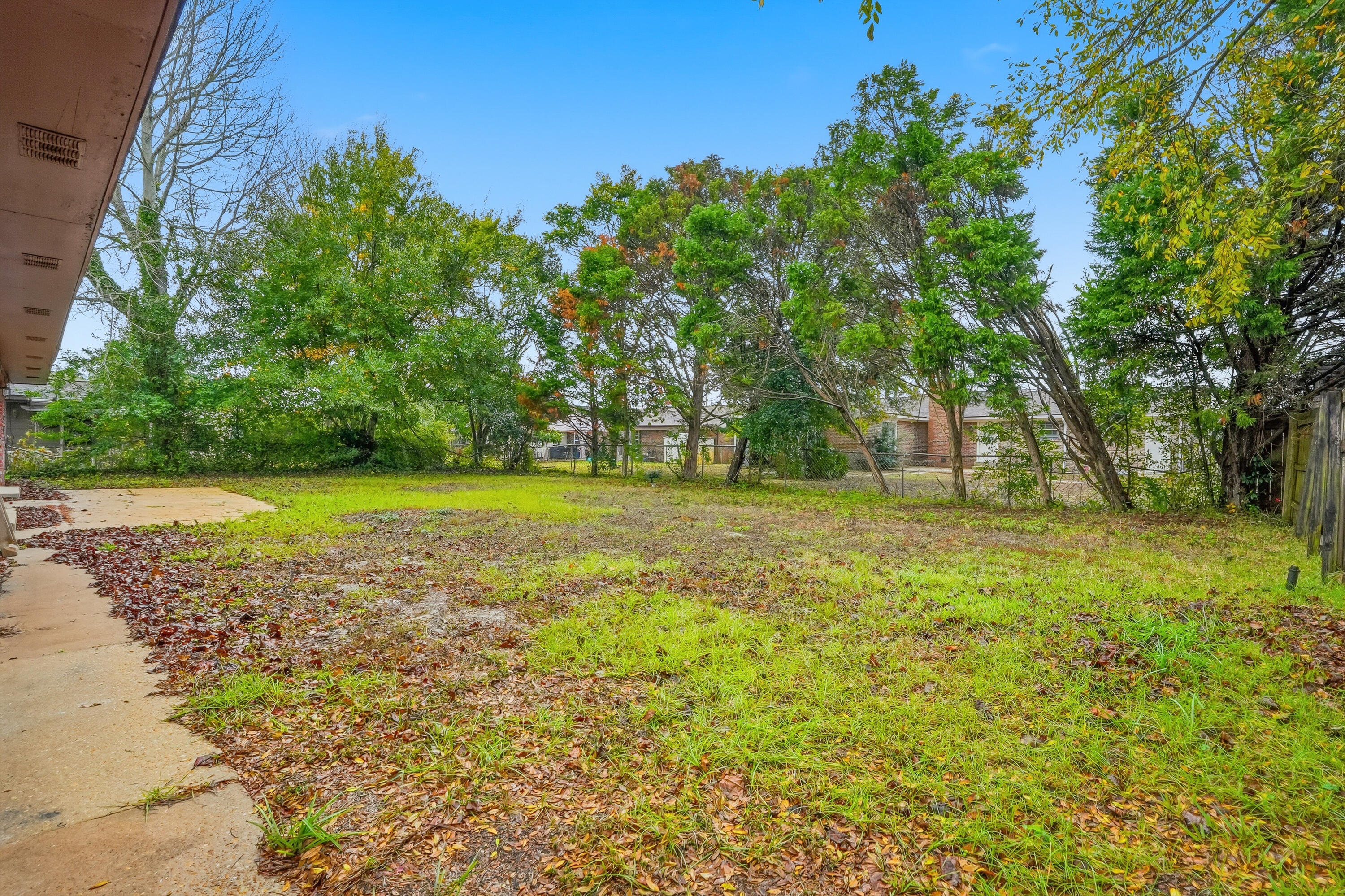 Casa Loma - Residential