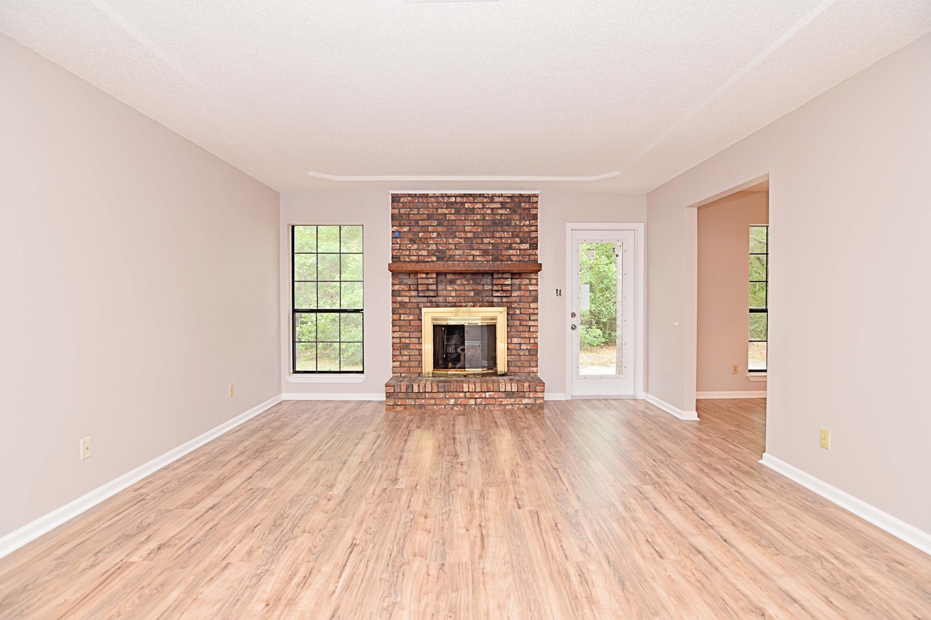 BLUEWATER BAY VILLAGE 1-B - Residential