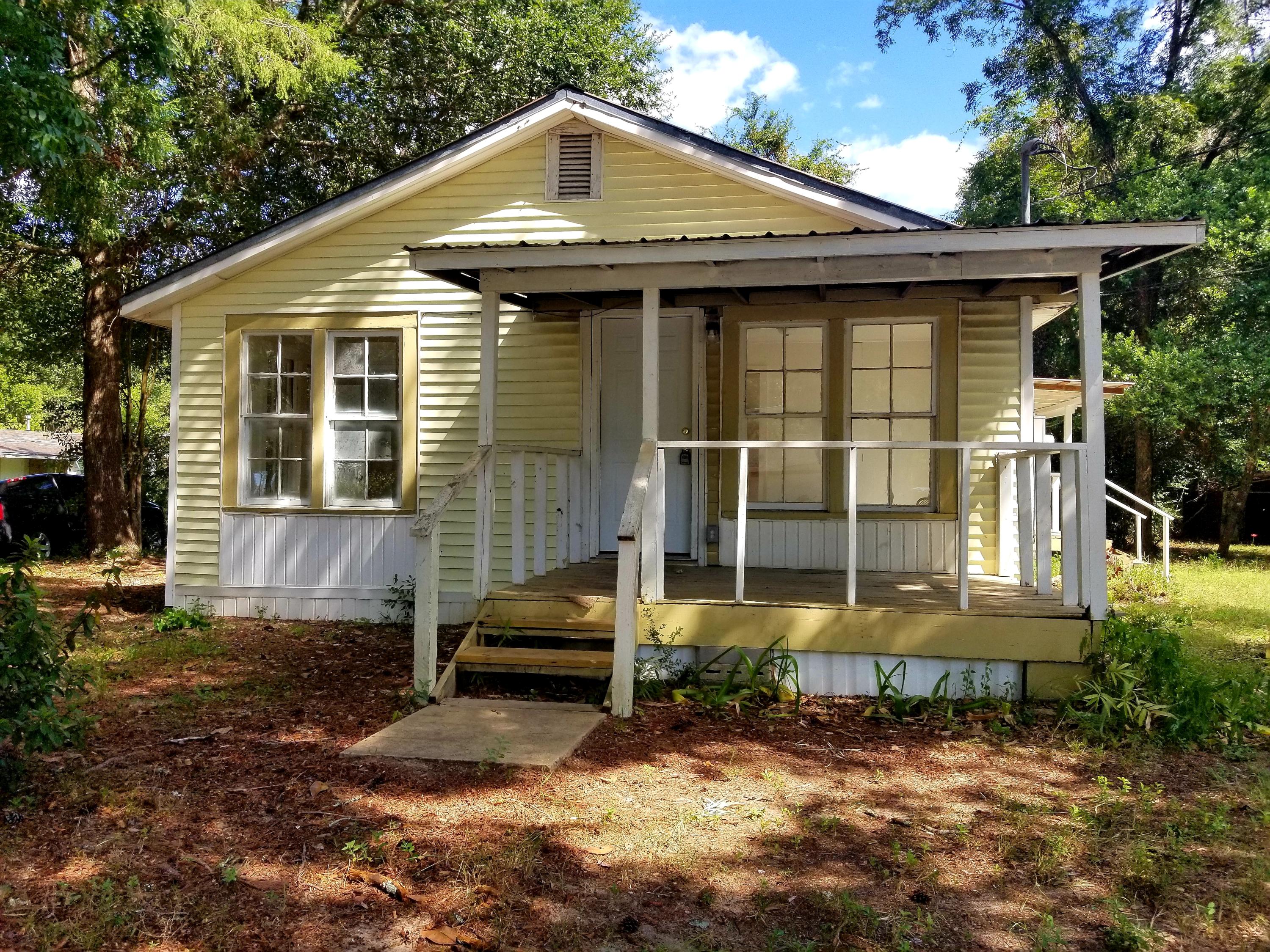 NO RECORDED SUBDIVISION - Residential