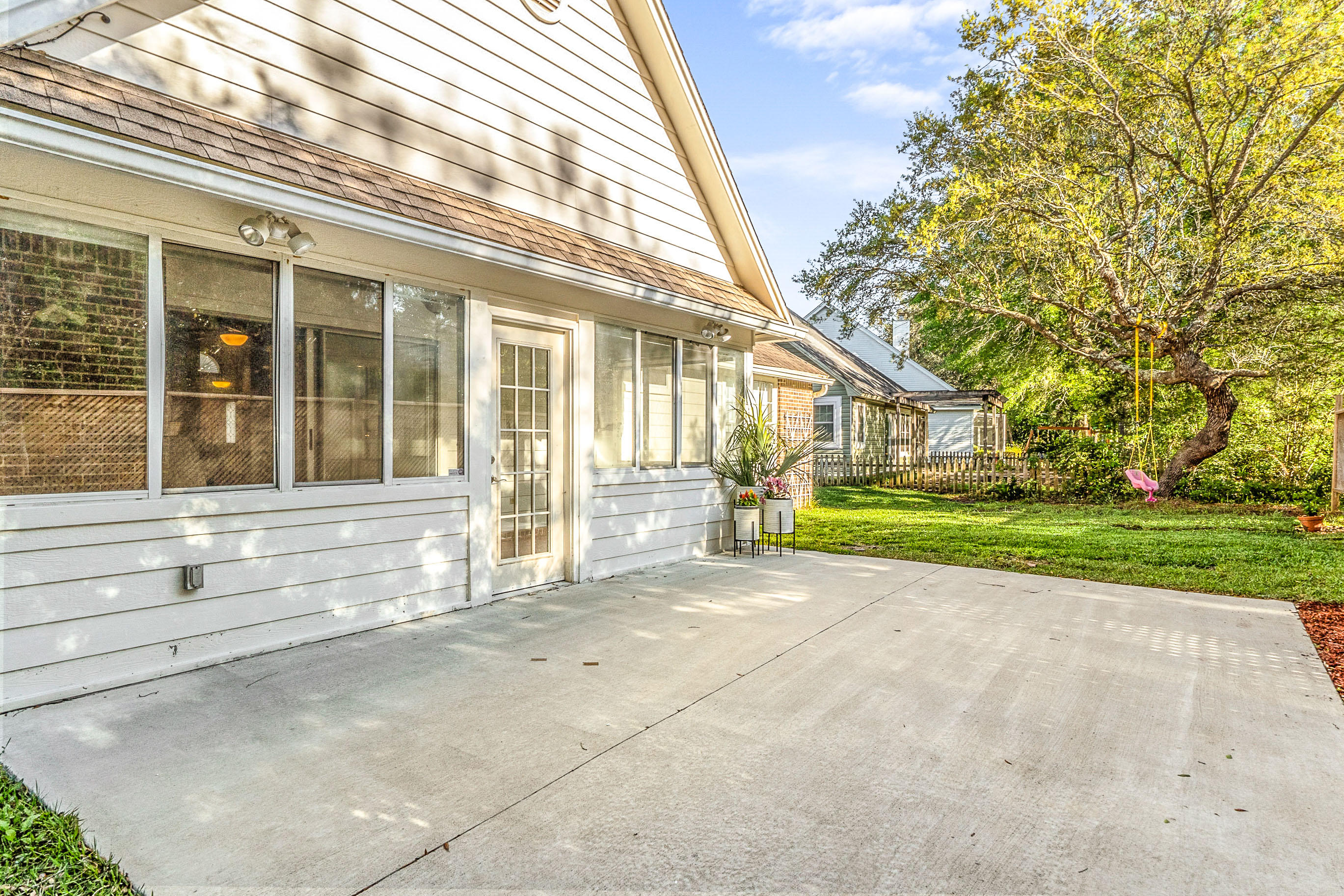 FAIRWAY LAKES PH 1 - Residential