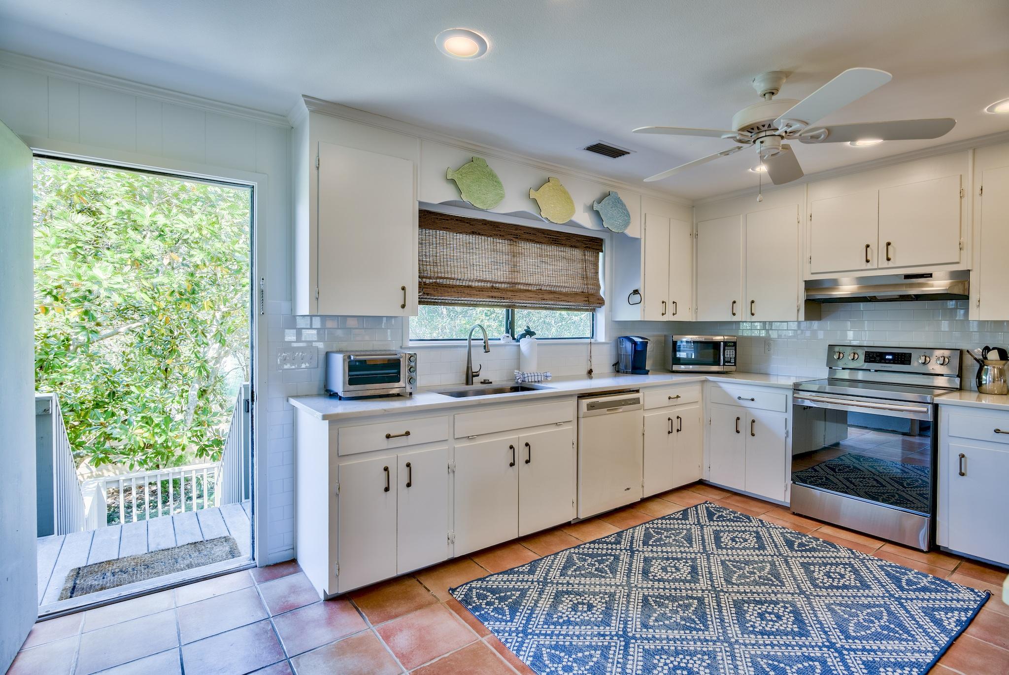 BEACH HIGHLANDS - Residential