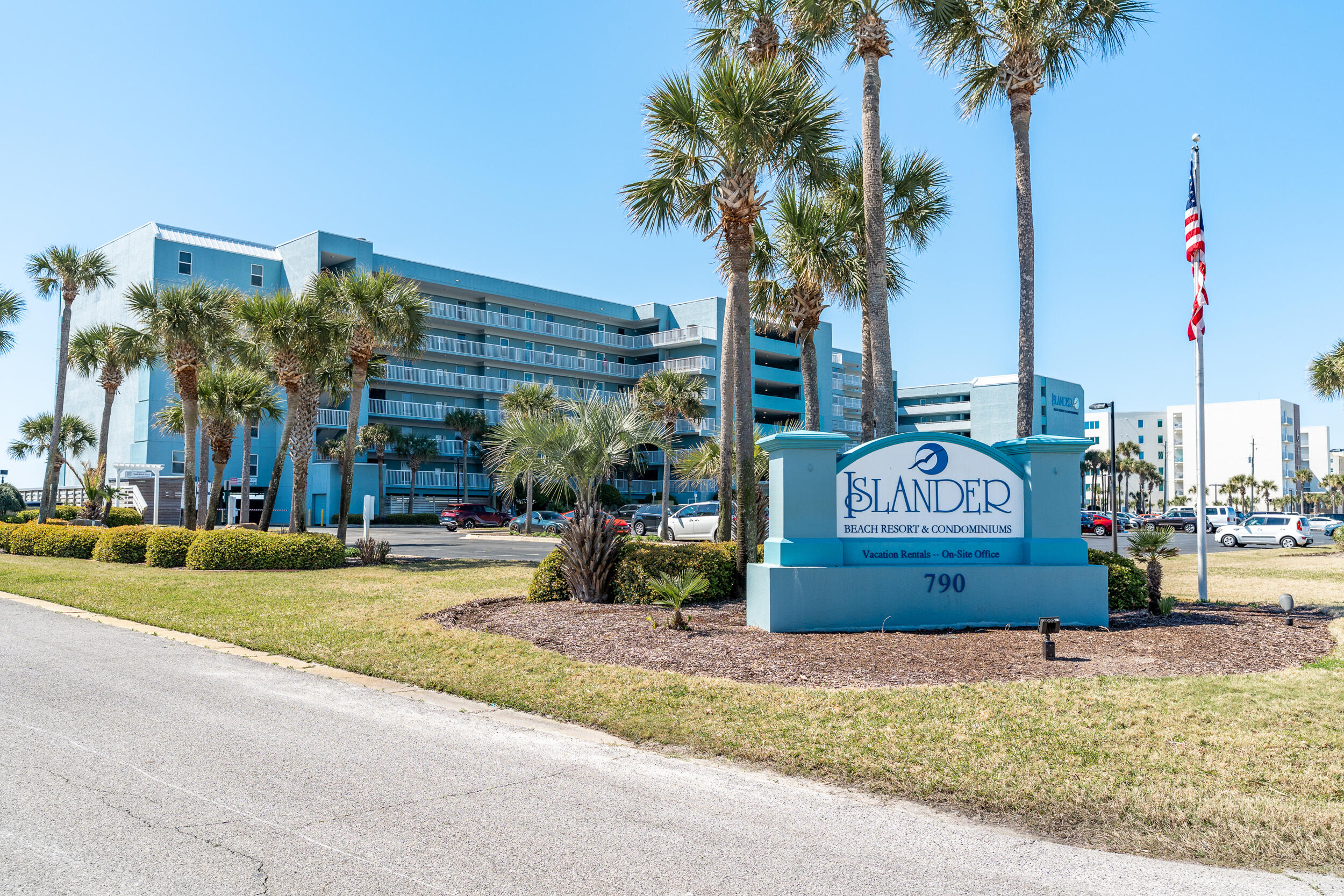 ISLANDER BEACH RESORT CONDO - Residential