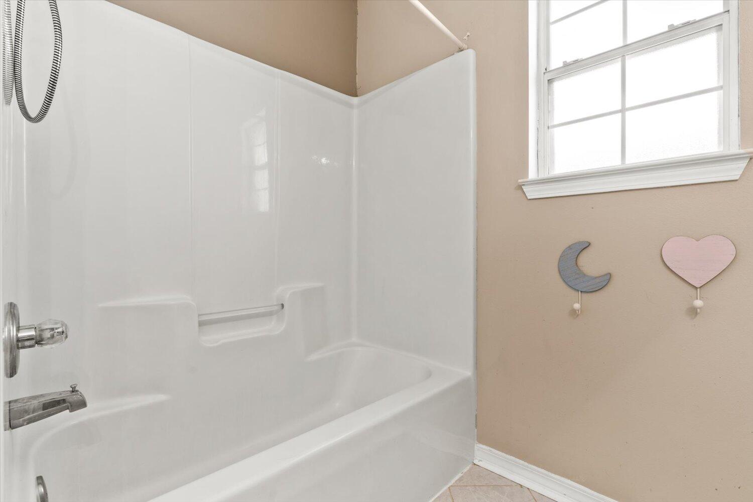 IVALEA GARDENS - Residential