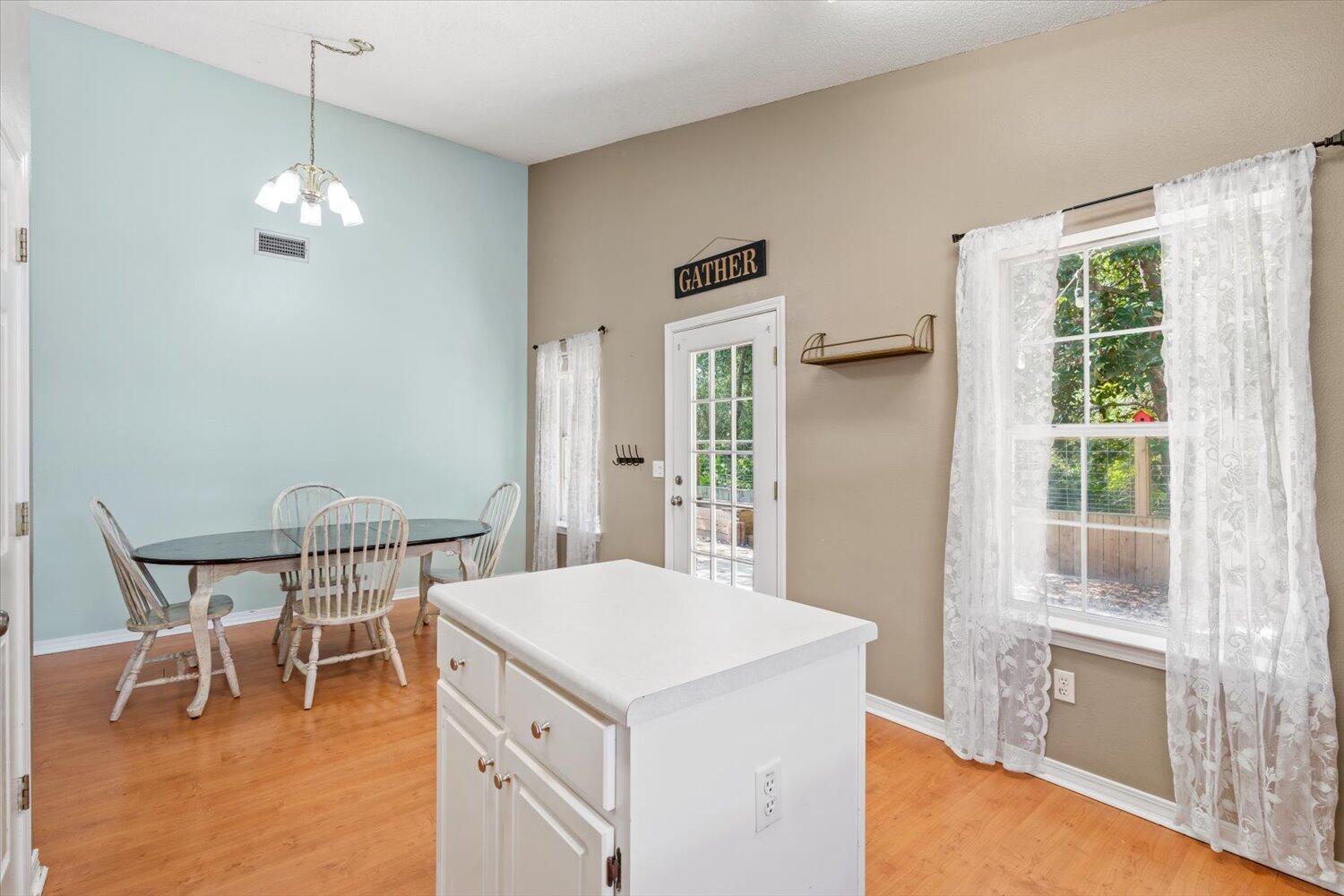 IVALEA GARDENS - Residential