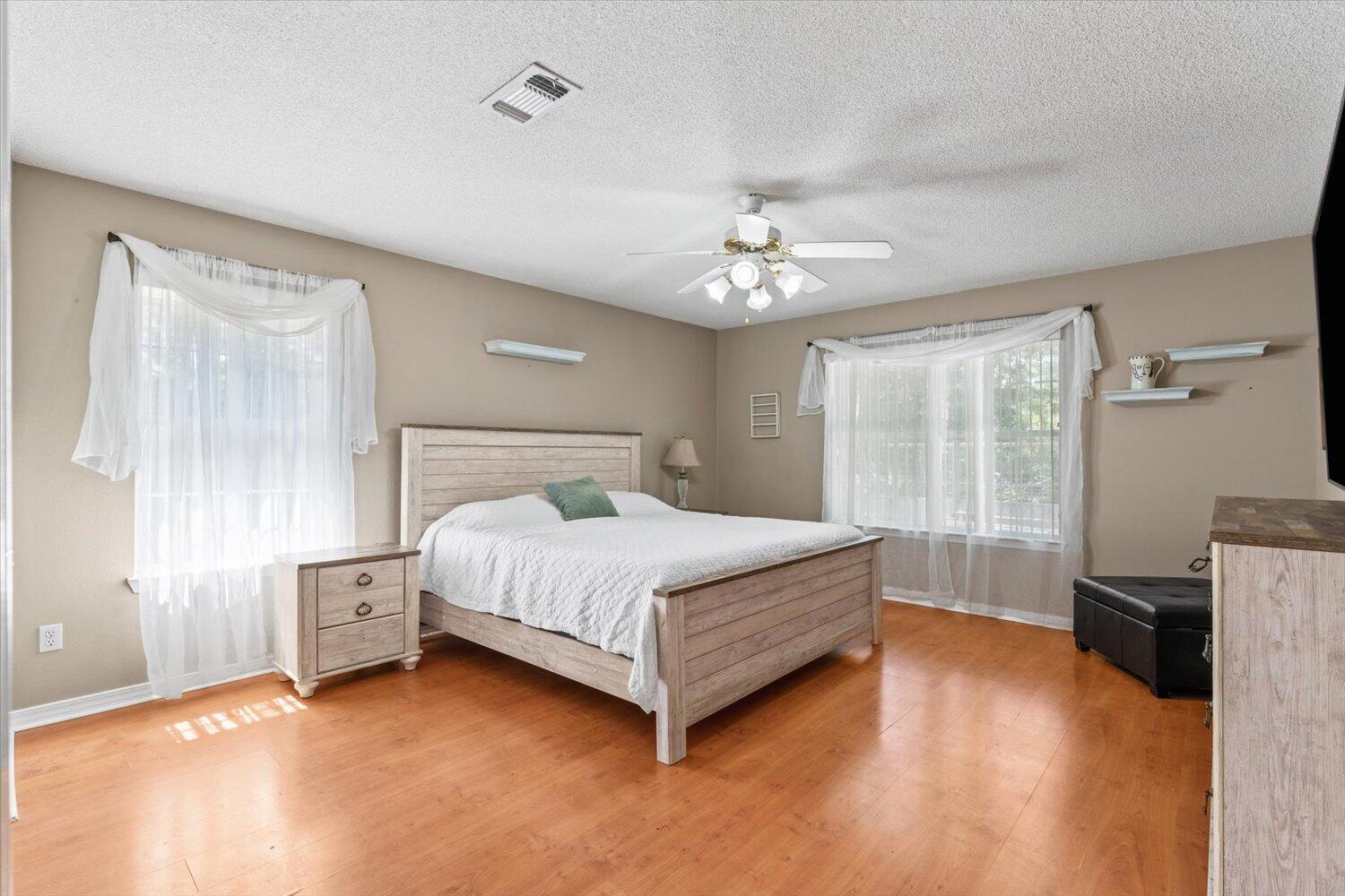 IVALEA GARDENS - Residential