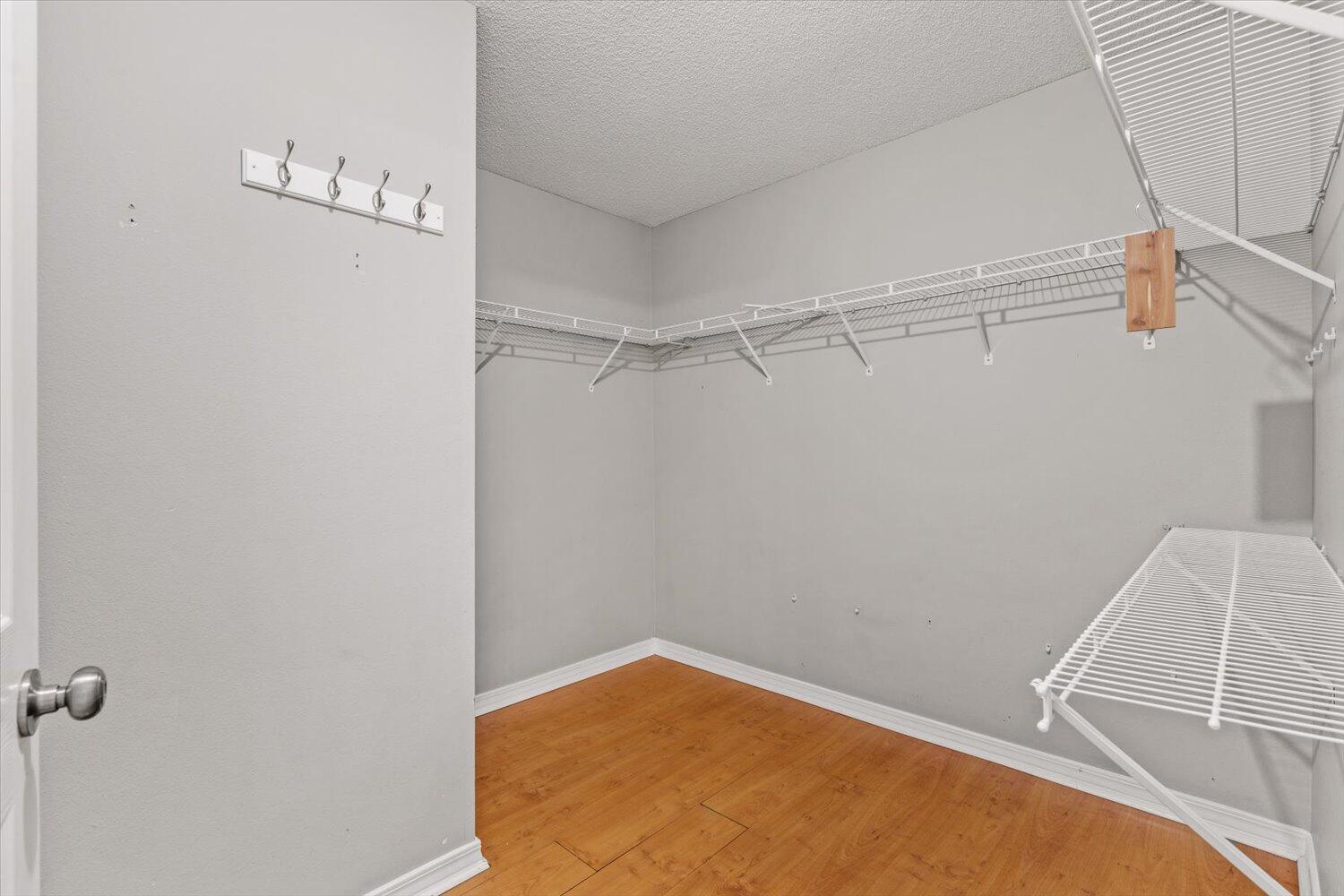 IVALEA GARDENS - Residential