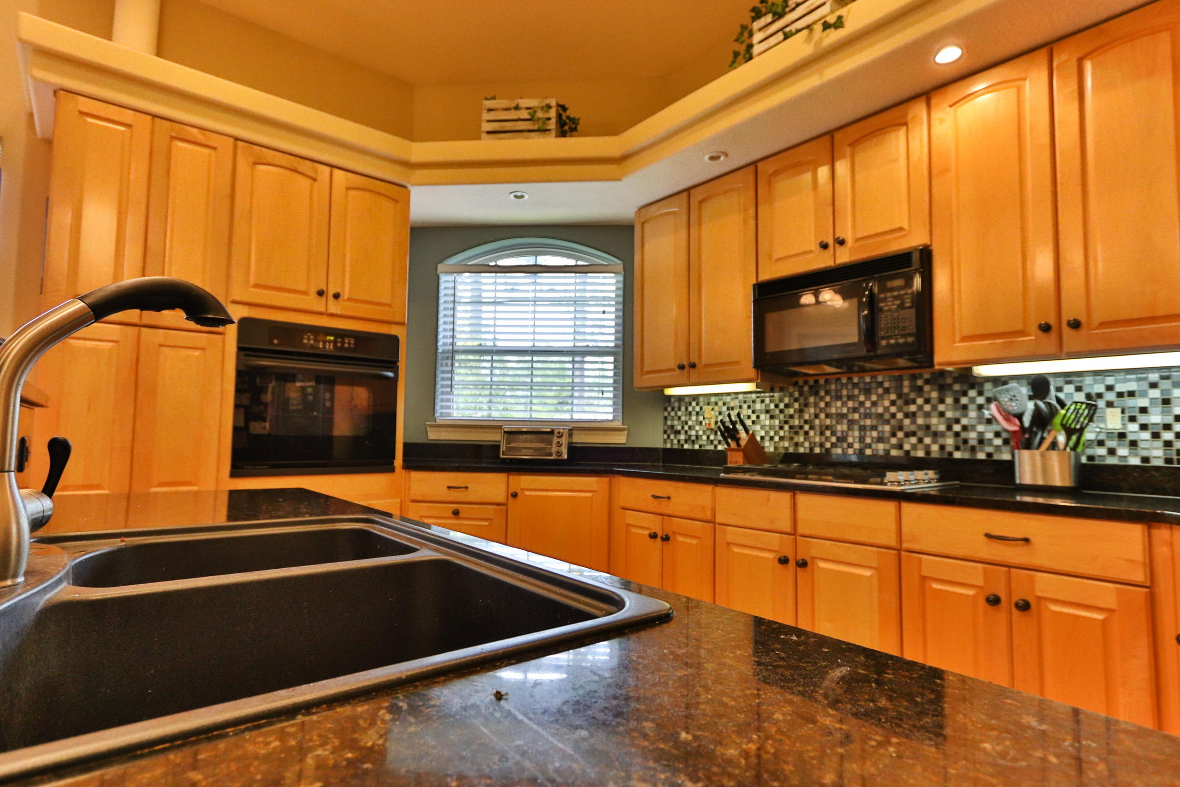 CHARDONNAY ESTATES - Residential