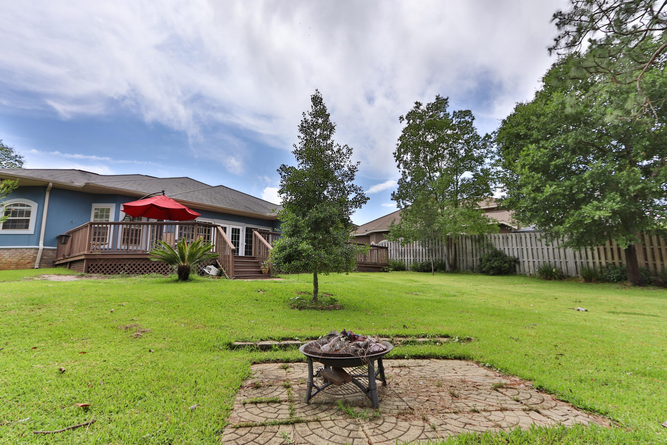 CHARDONNAY ESTATES - Residential