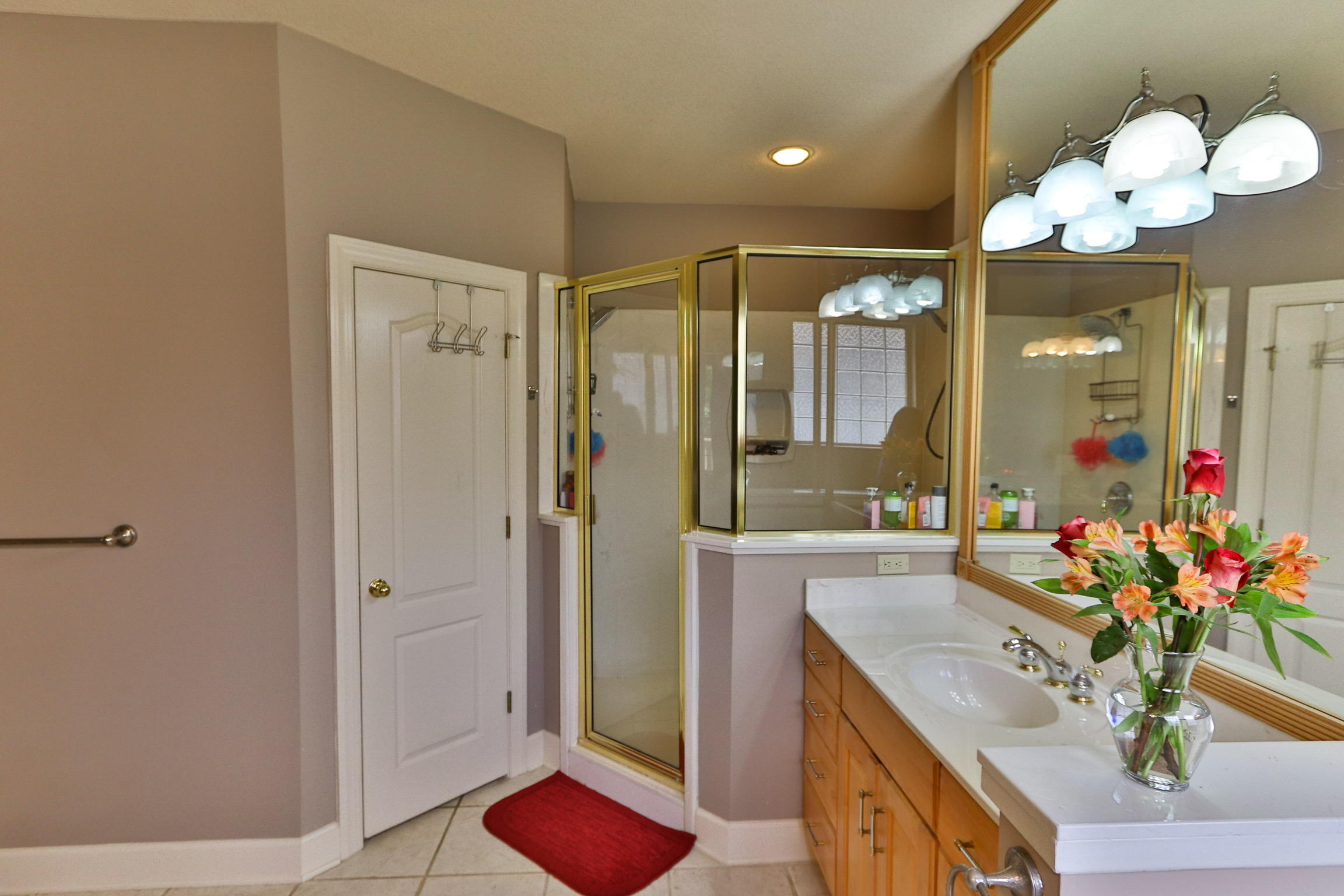 CHARDONNAY ESTATES - Residential