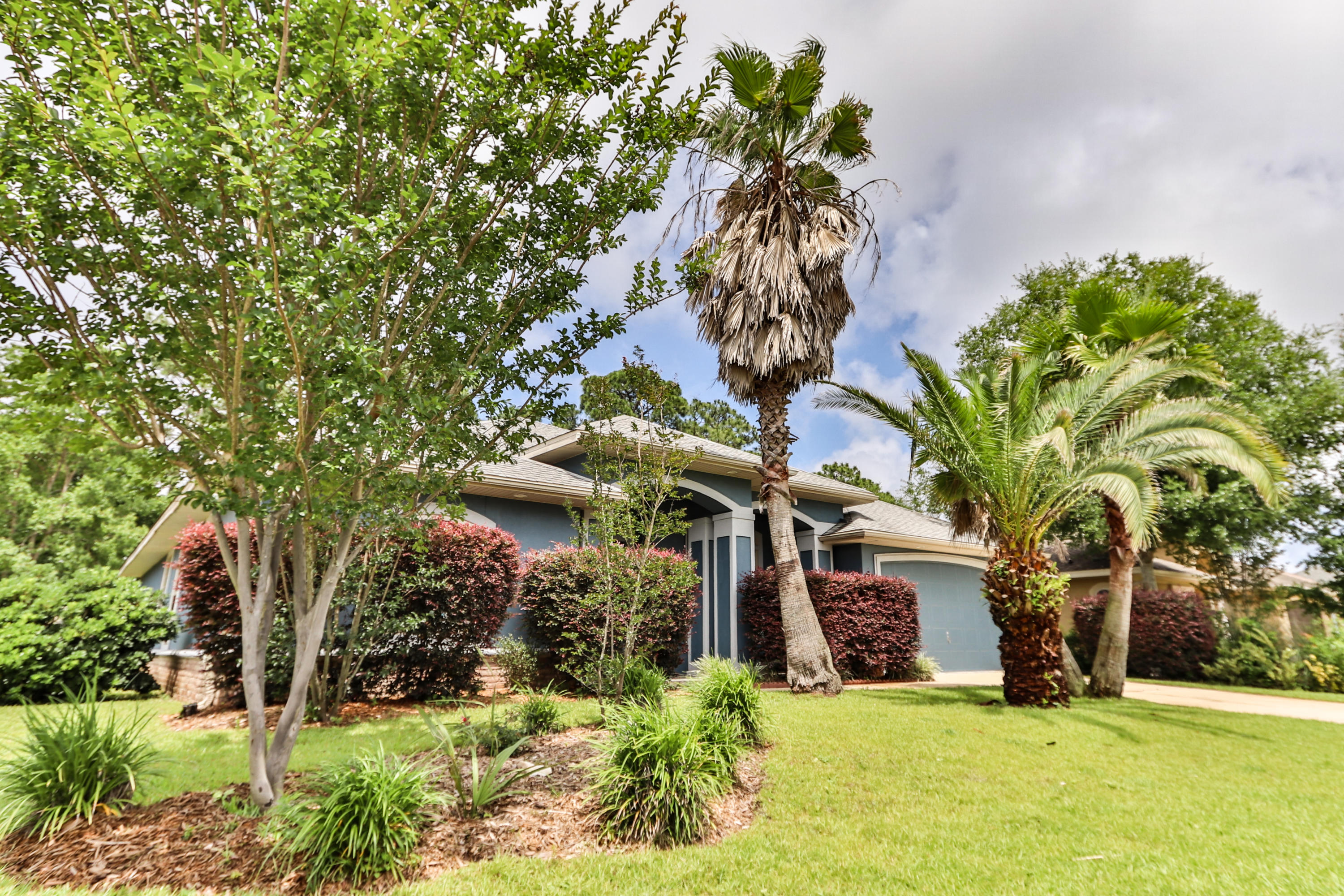 CHARDONNAY ESTATES - Residential