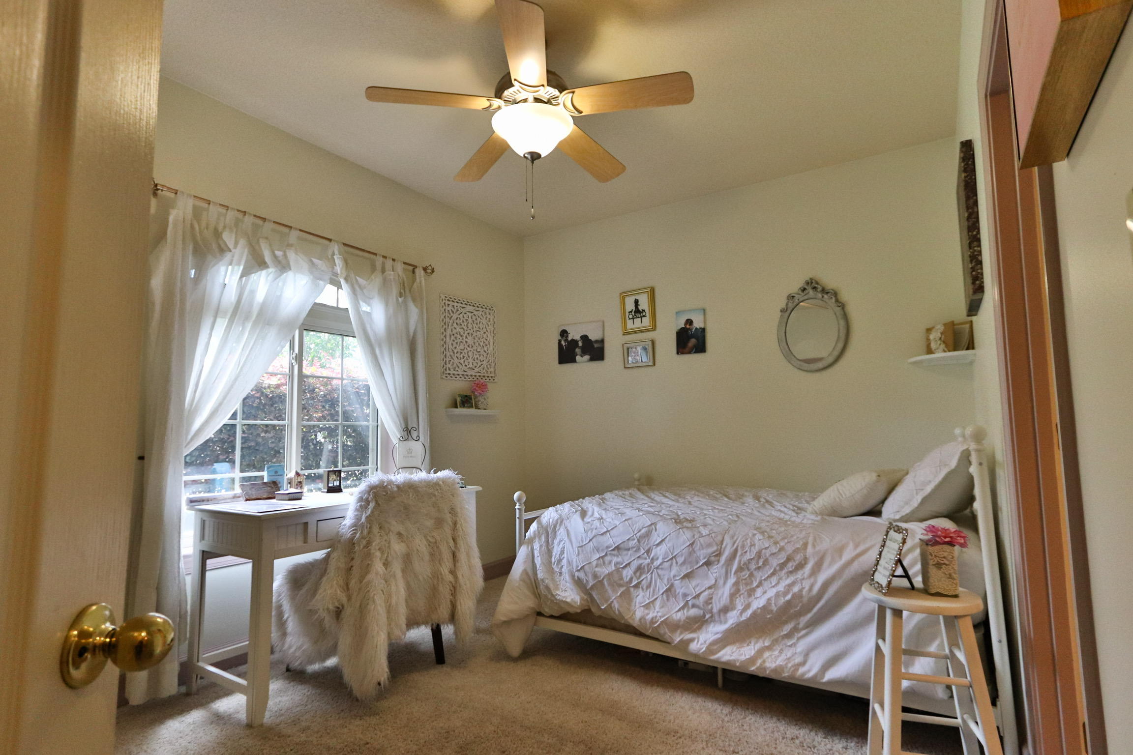 CHARDONNAY ESTATES - Residential