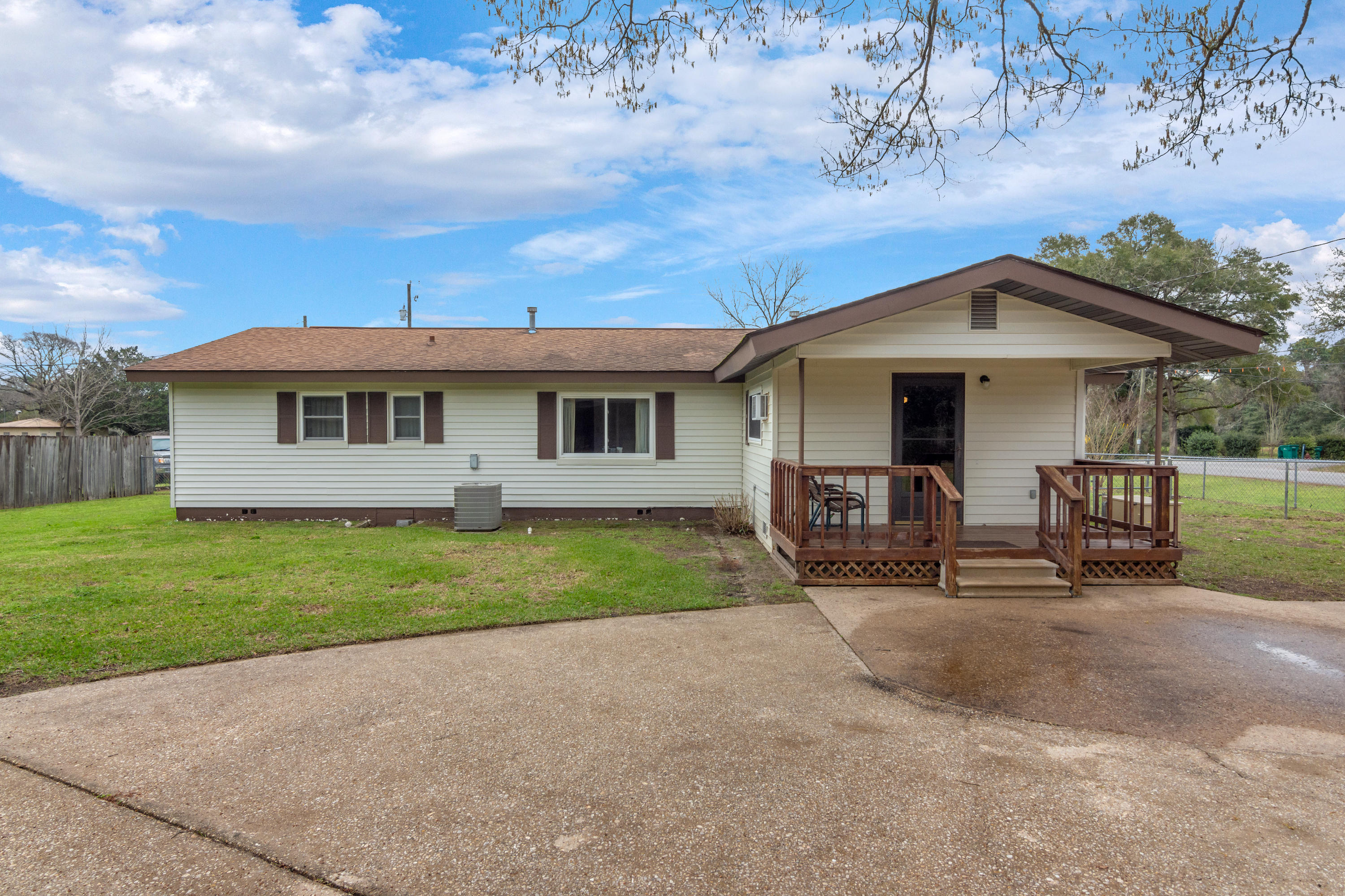 OAKDALE MINI FARMS - Residential