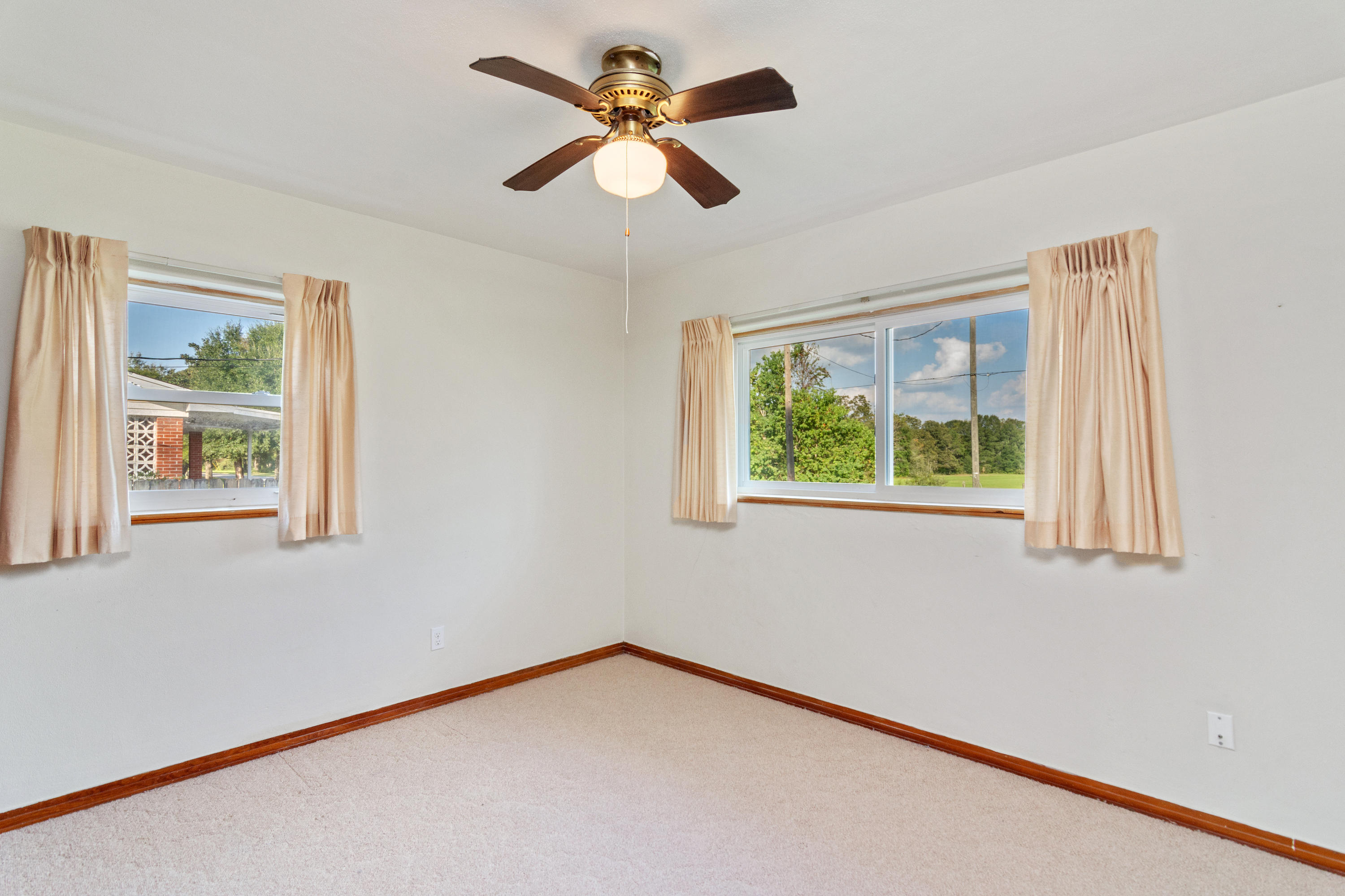 OAKDALE MINI FARMS - Residential