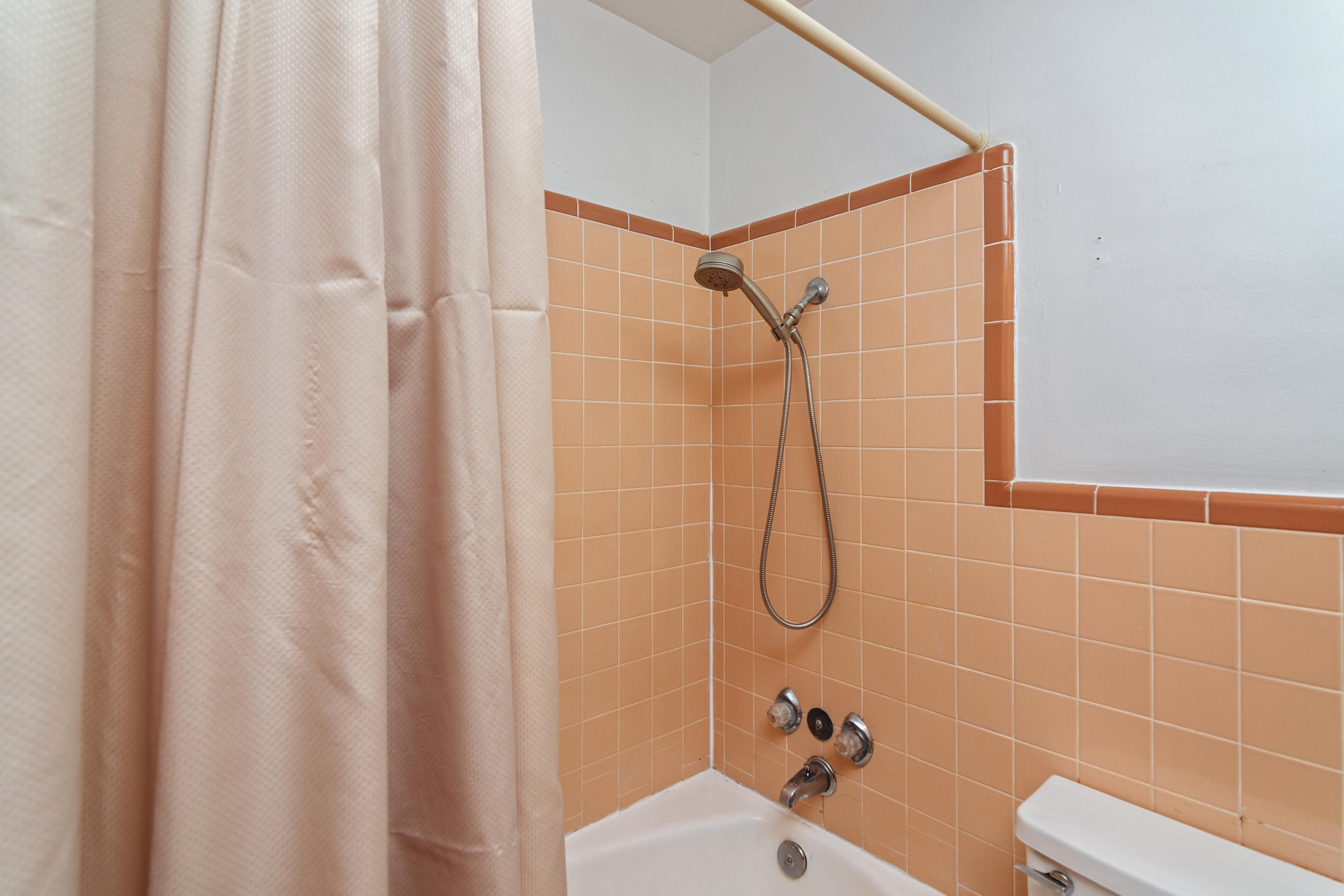 OAKDALE MINI FARMS - Residential