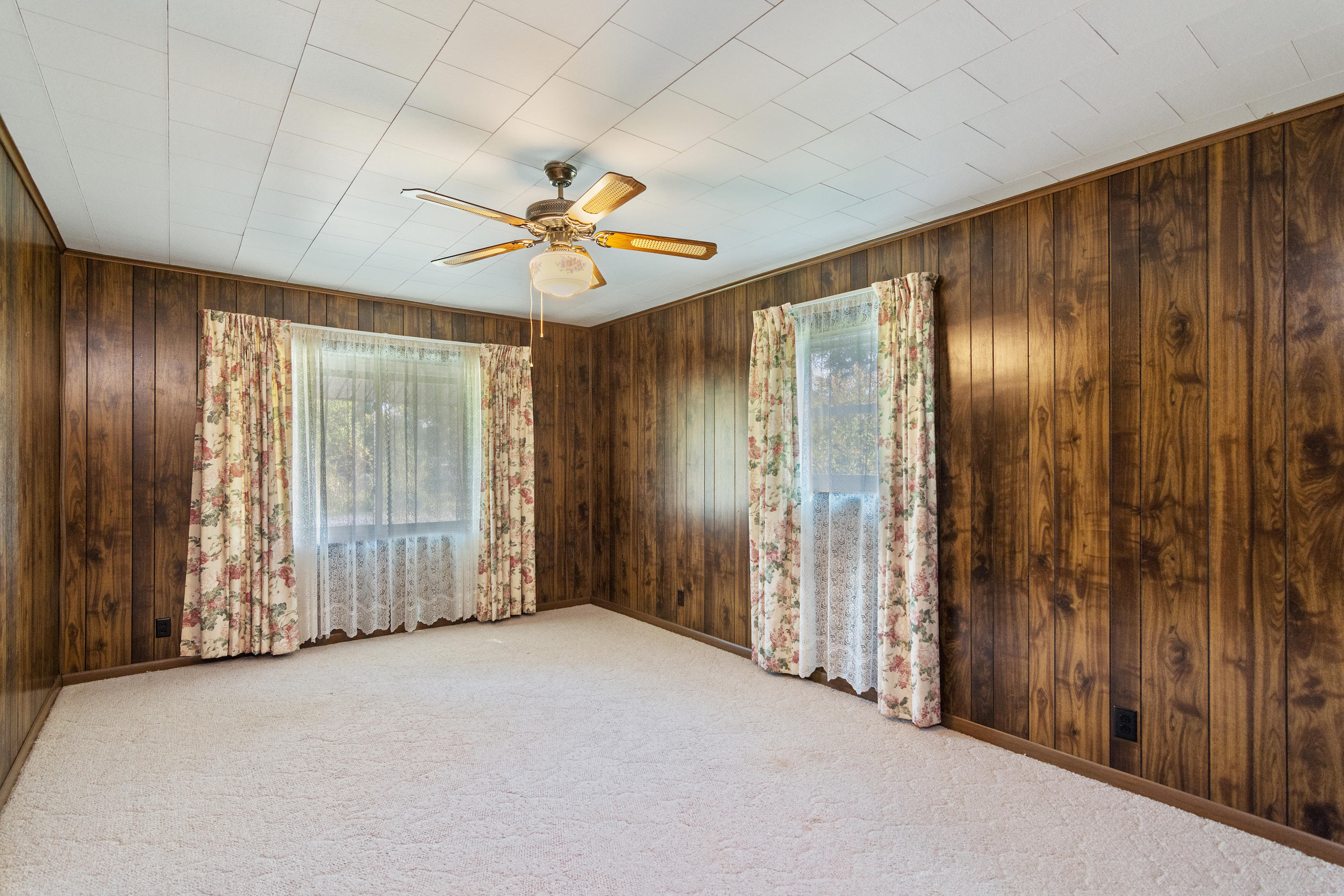 OAKDALE MINI FARMS - Residential