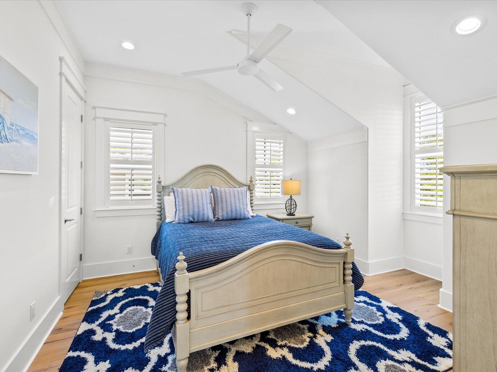 LAKESIDE AT BLUE MOUNTAIN BEACH - Residential Lease