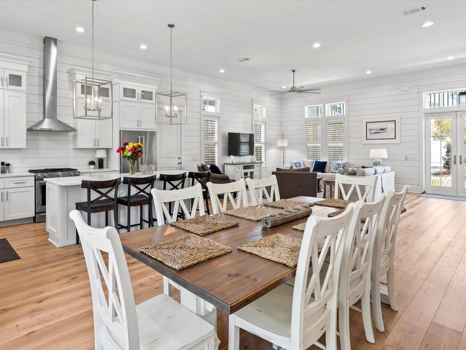 LAKESIDE AT BLUE MOUNTAIN BEACH - Residential Lease