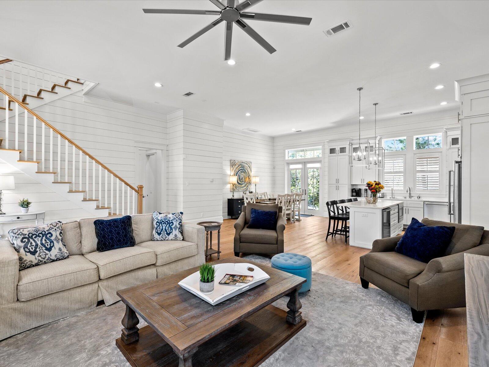LAKESIDE AT BLUE MOUNTAIN BEACH - Residential Lease