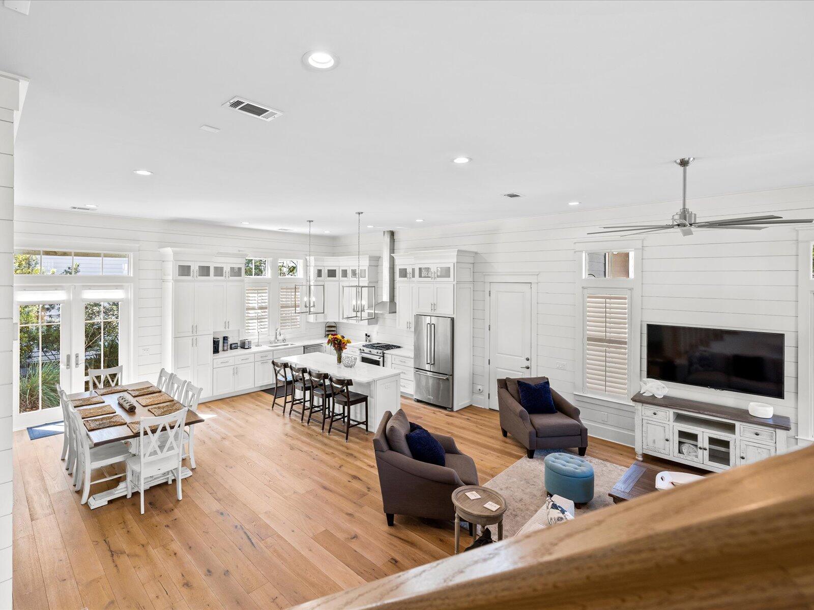 LAKESIDE AT BLUE MOUNTAIN BEACH - Residential Lease