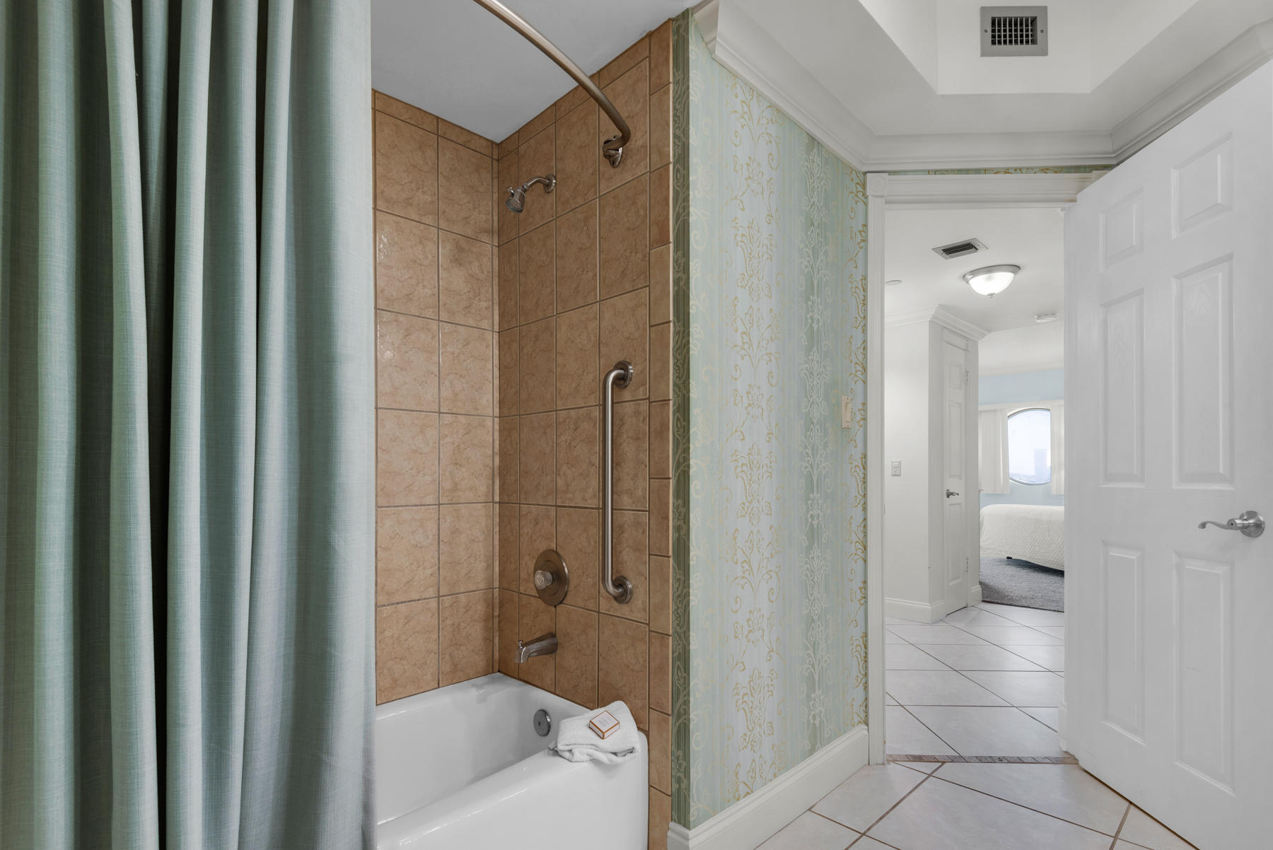 DESTIN SURFSIDE CONDO - Residential