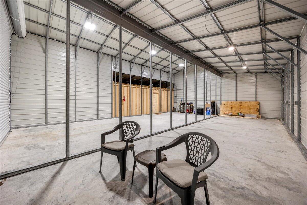 Desc Update For 2023 Parcel ''B'': Com At Ne Cor Of 30-4N-28W Thn N8837'18''W 1316.31 Ft; Thn S - Land