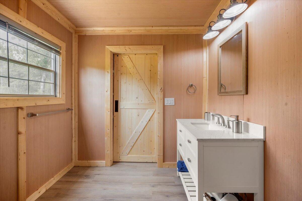 Desc Update For 2023 Parcel ''B'': Com At Ne Cor Of 30-4N-28W Thn N8837'18''W 1316.31 Ft; Thn S - Land