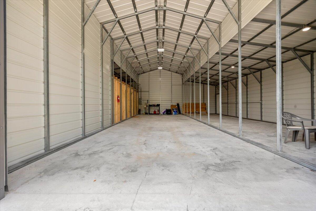 Desc Update For 2023 Parcel ''B'': Com At Ne Cor Of 30-4N-28W Thn N8837'18''W 1316.31 Ft; Thn S - Land