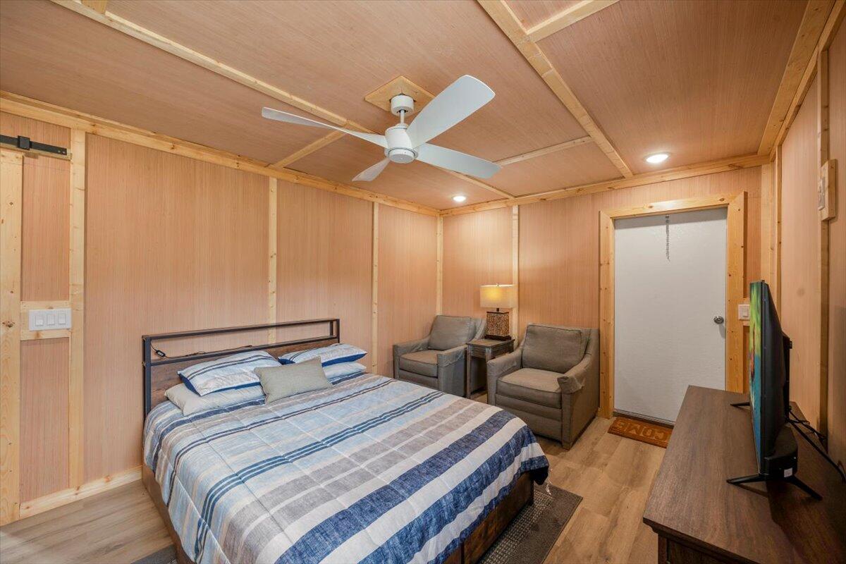 Desc Update For 2023 Parcel ''B'': Com At Ne Cor Of 30-4N-28W Thn N8837'18''W 1316.31 Ft; Thn S - Land