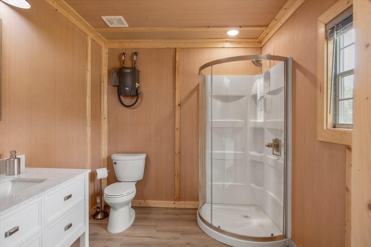 Desc Update For 2023 Parcel ''B'': Com At Ne Cor Of 30-4N-28W Thn N8837'18''W 1316.31 Ft; Thn S - Land