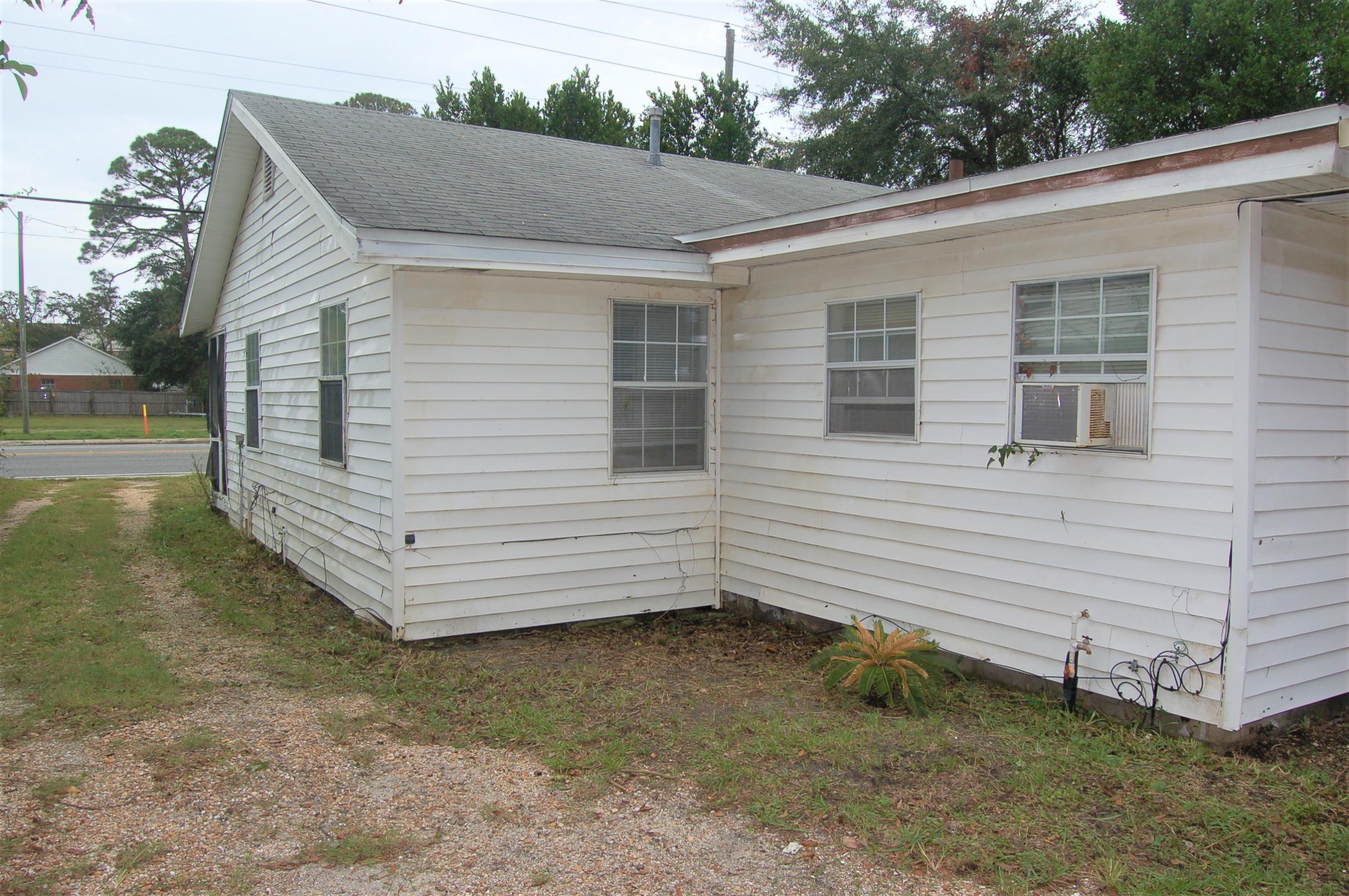 OLDE FORT WALTON (242201.00) - Residential