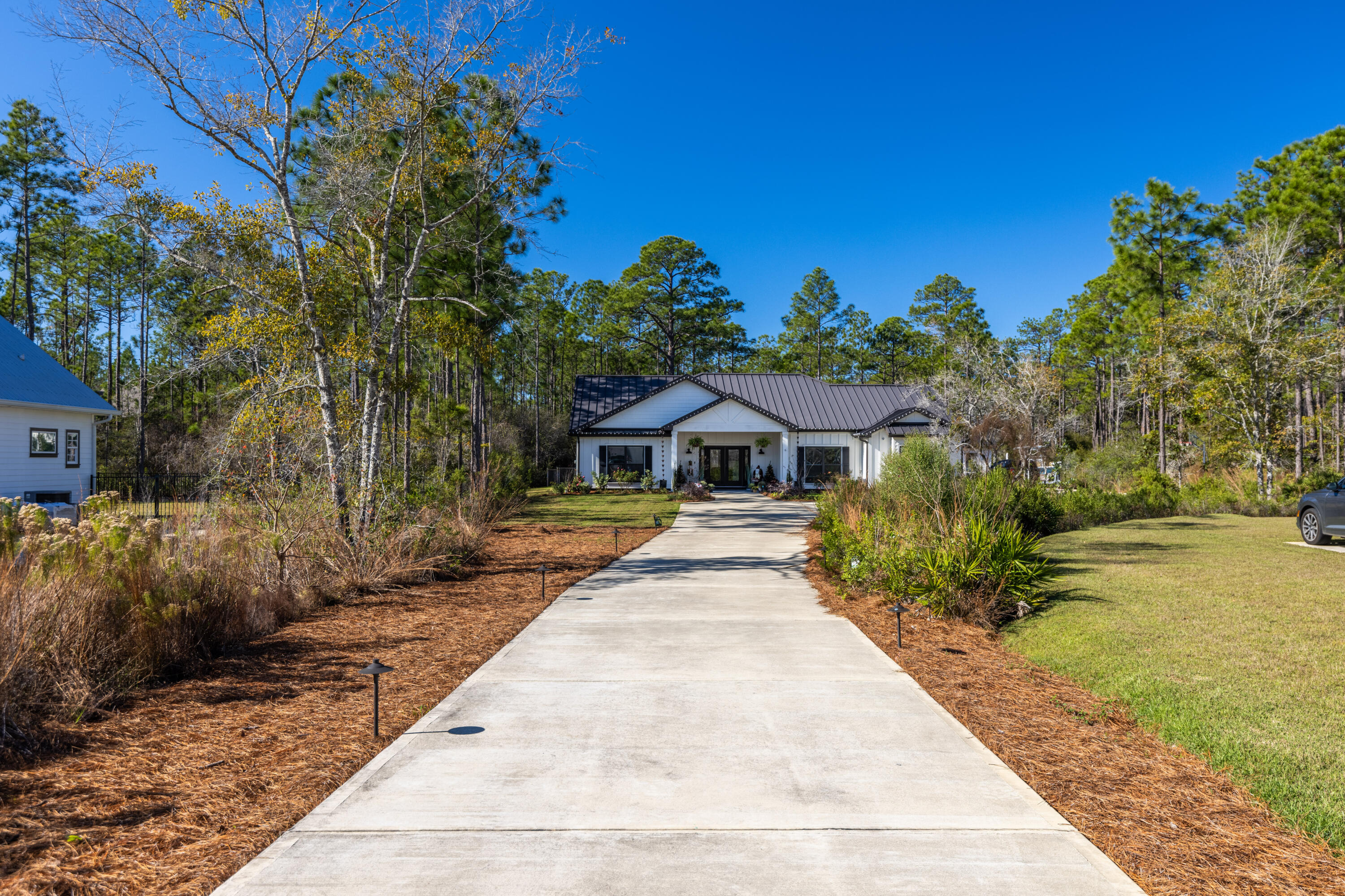 SECLUSION BAY - Residential