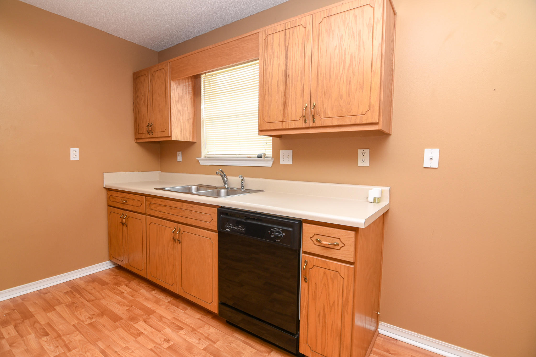 AUBURN ACRES - Residential
