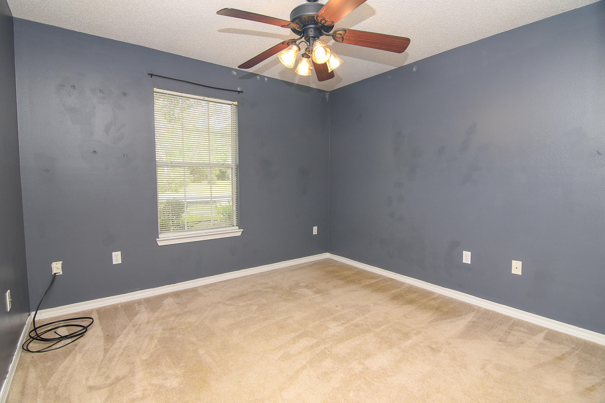 AUBURN ACRES - Residential