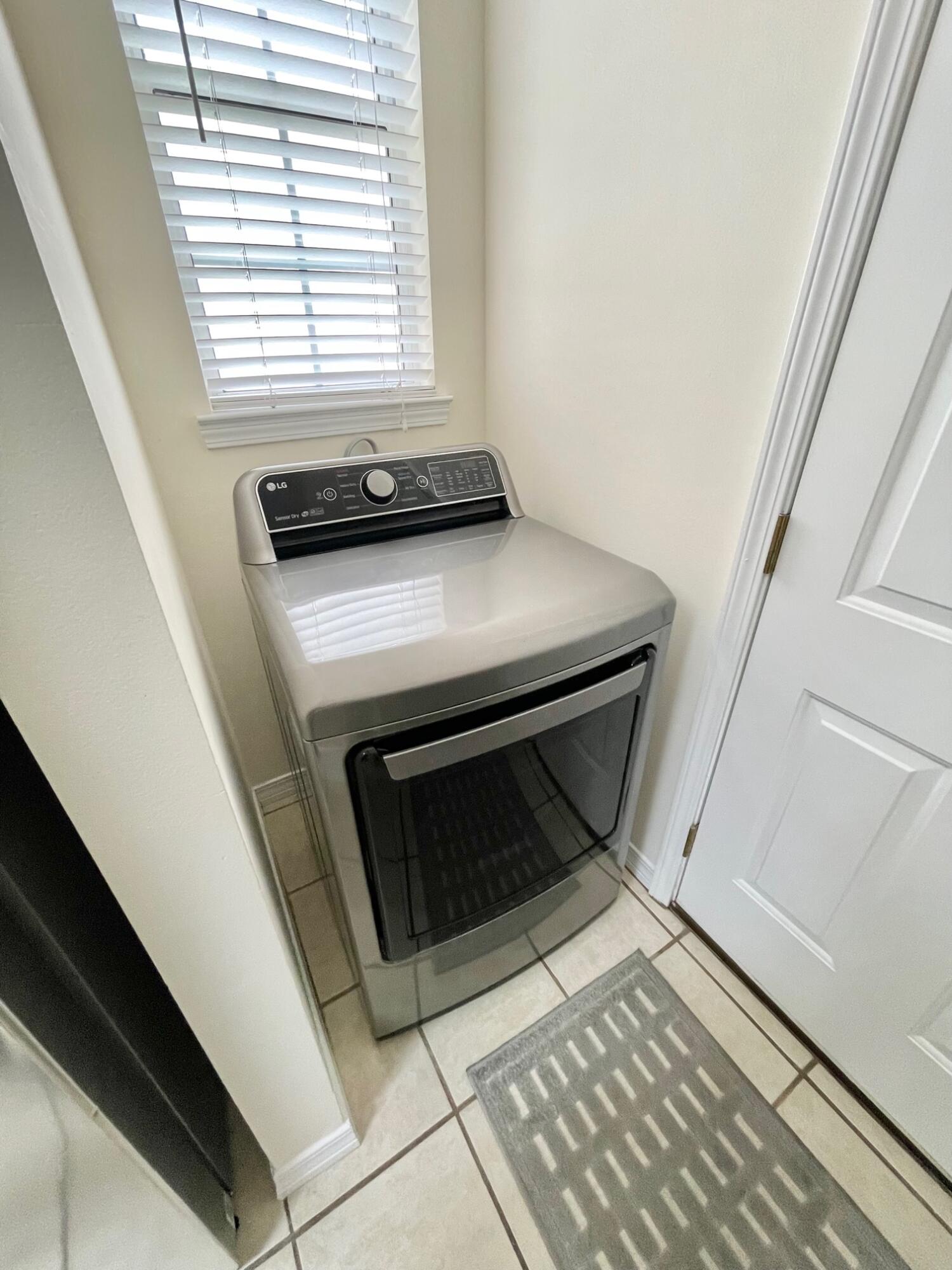 CREEK RUN ESTATES - Residential Lease