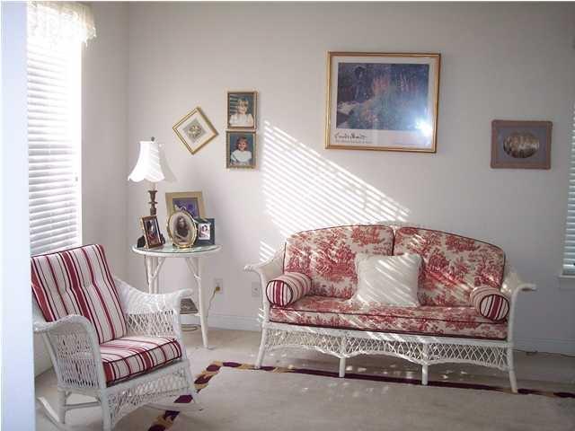 FAIRWAY VILLAS - Residential